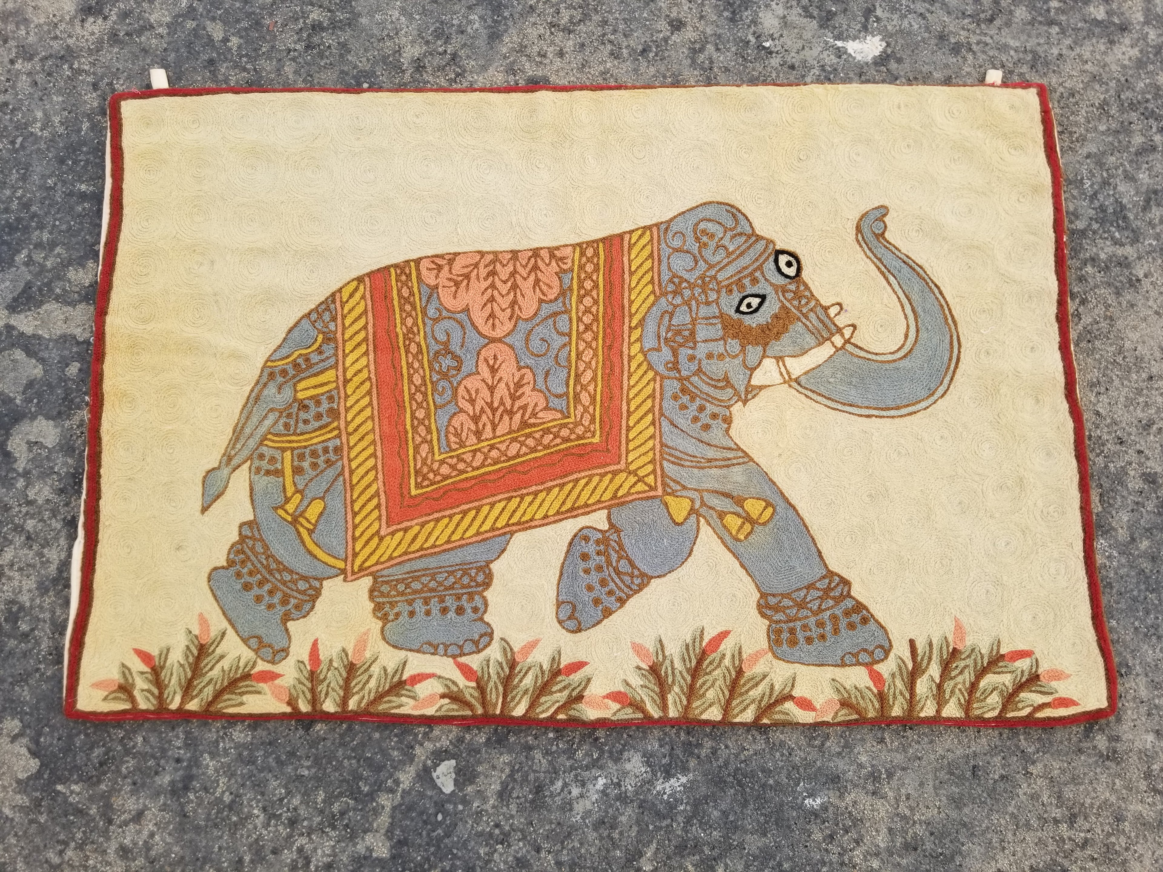 Vintage Handmade Kashmiri Elephant Chain-Stitch Decor Wool Tapestry 31x20in