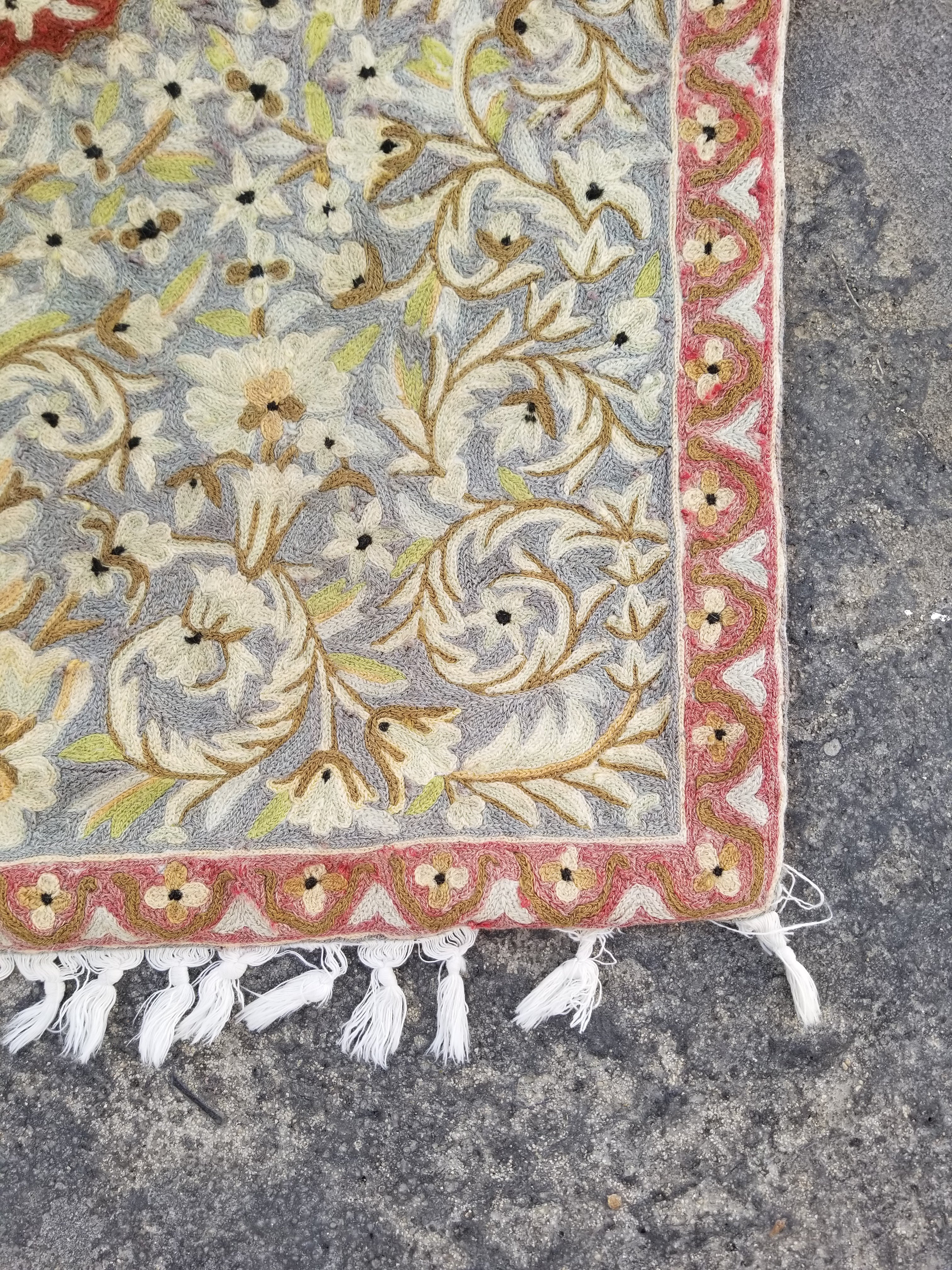Vintage Handmade Kashmiri Floral Chain-Stitch Decor Wool Rug Tapestry 35x23in