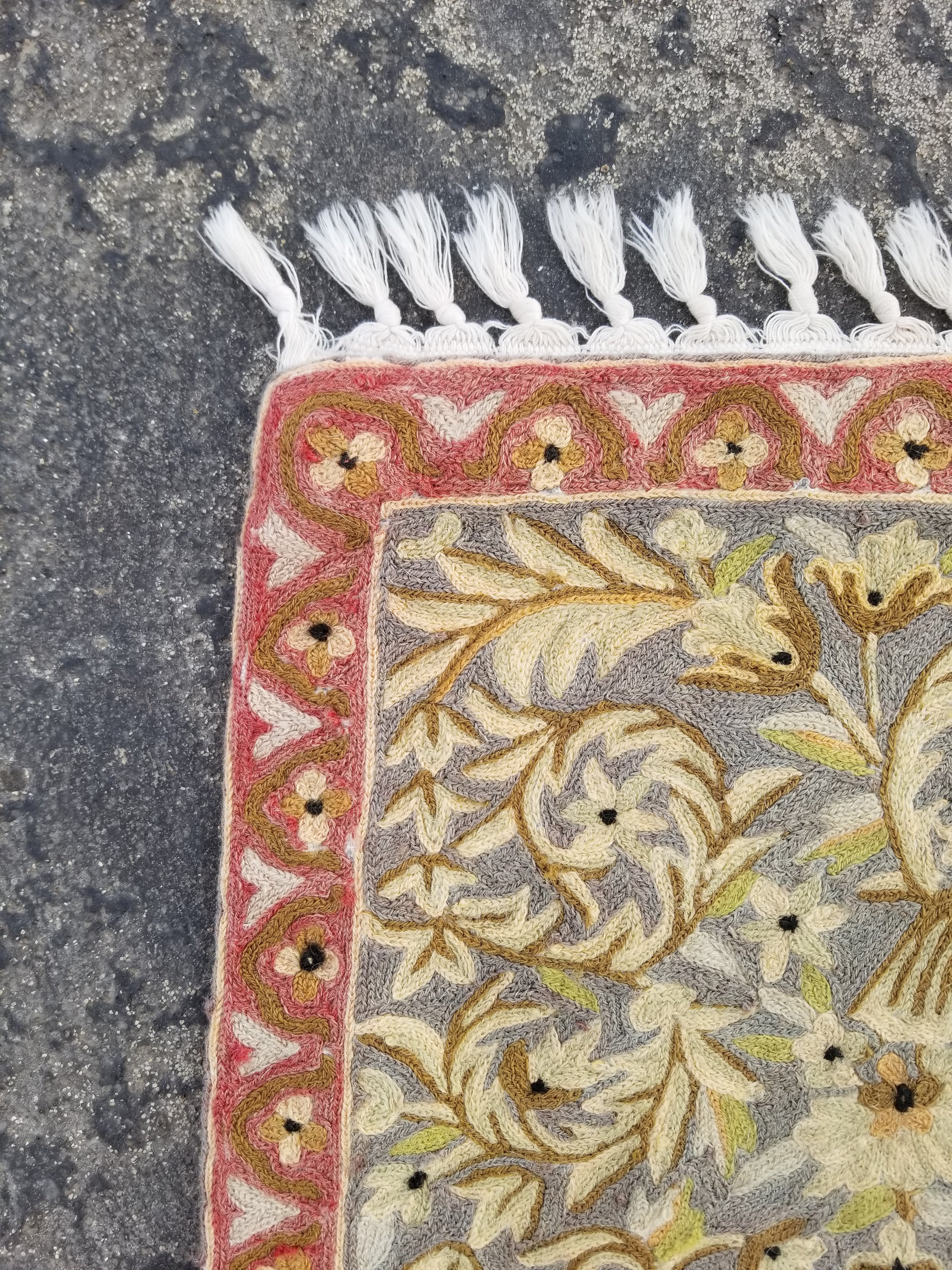Vintage Handmade Kashmiri Floral Chain-Stitch Decor Wool Rug Tapestry 35x23in