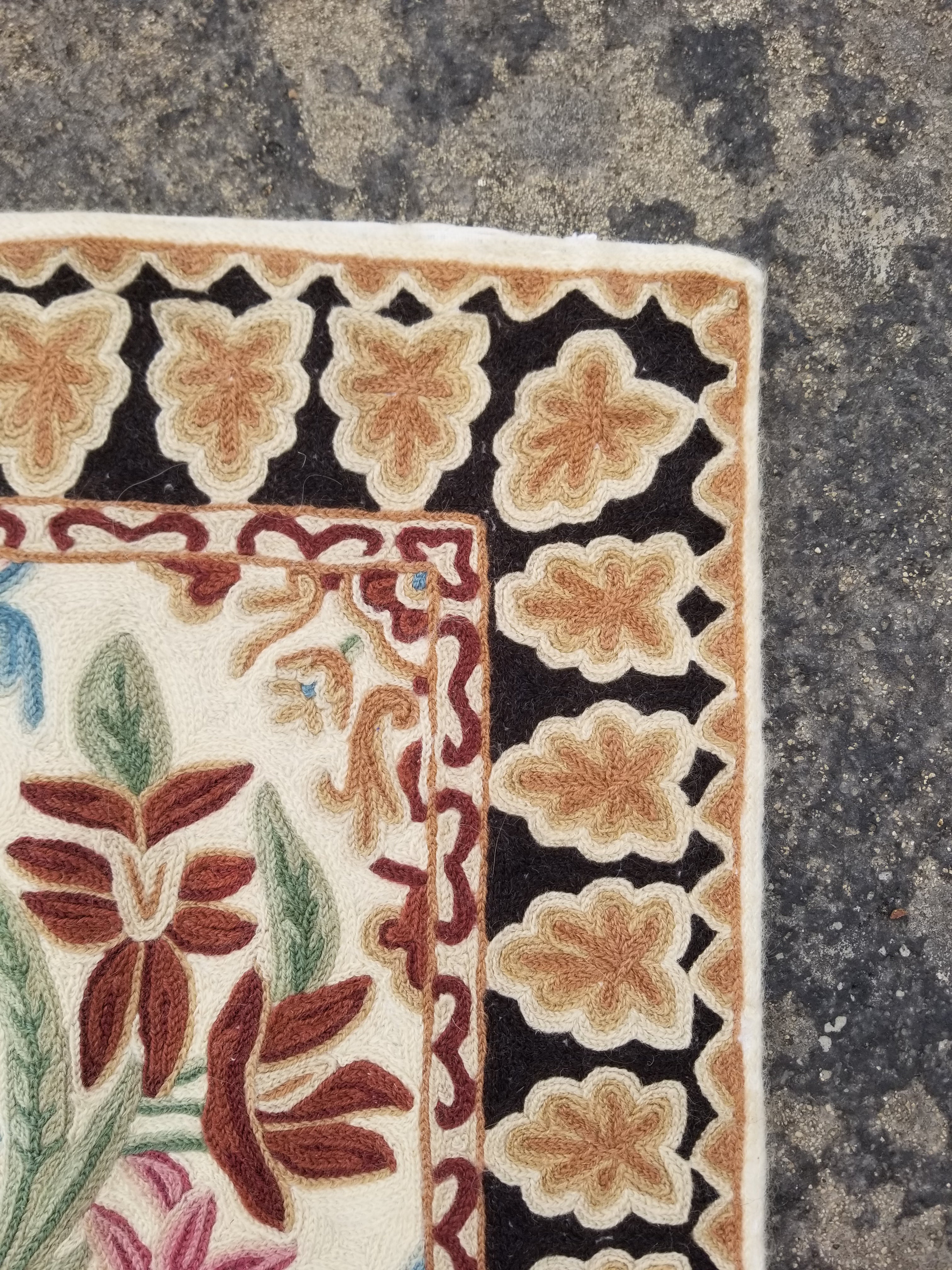 Vintage Handmade Kashmiri Floral Chain-Stitch Decor Wool Rug 34x23in