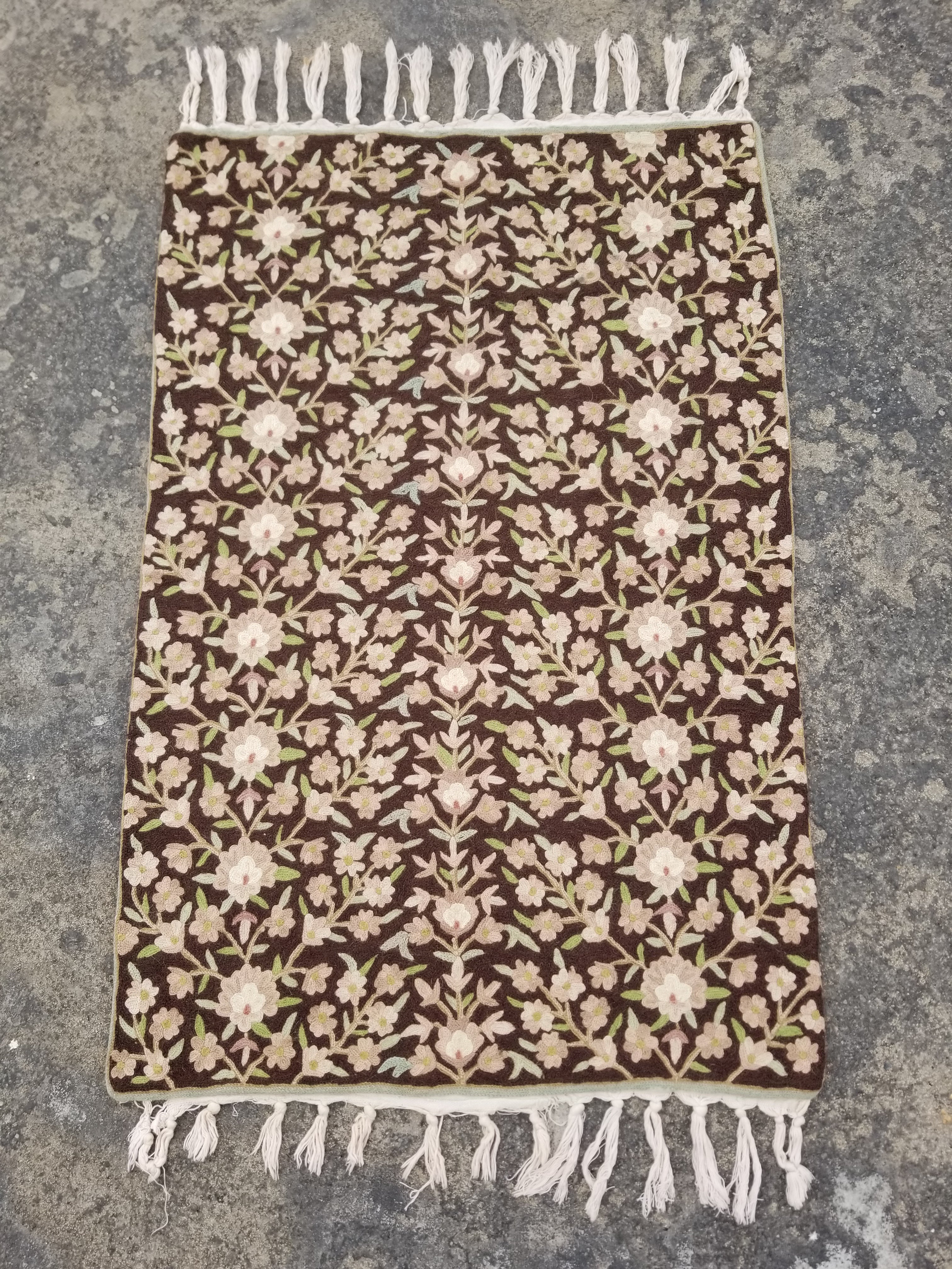 Vintage Handmade Kashmiri Floral Chain-Stitch Decor Wool Tapestry 36x23in