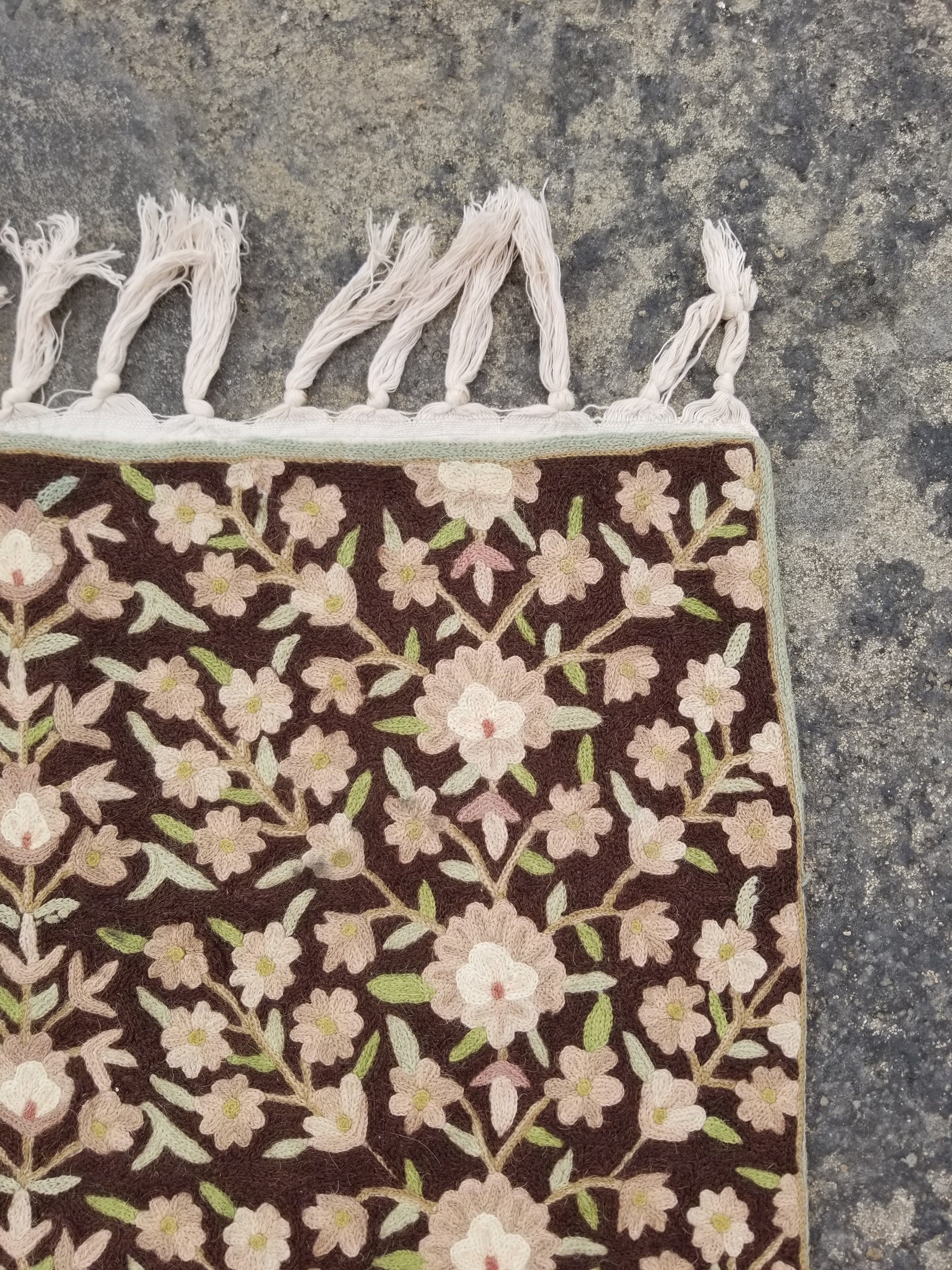 Vintage Handmade Kashmiri Floral Chain-Stitch Decor Wool Tapestry 36x23in