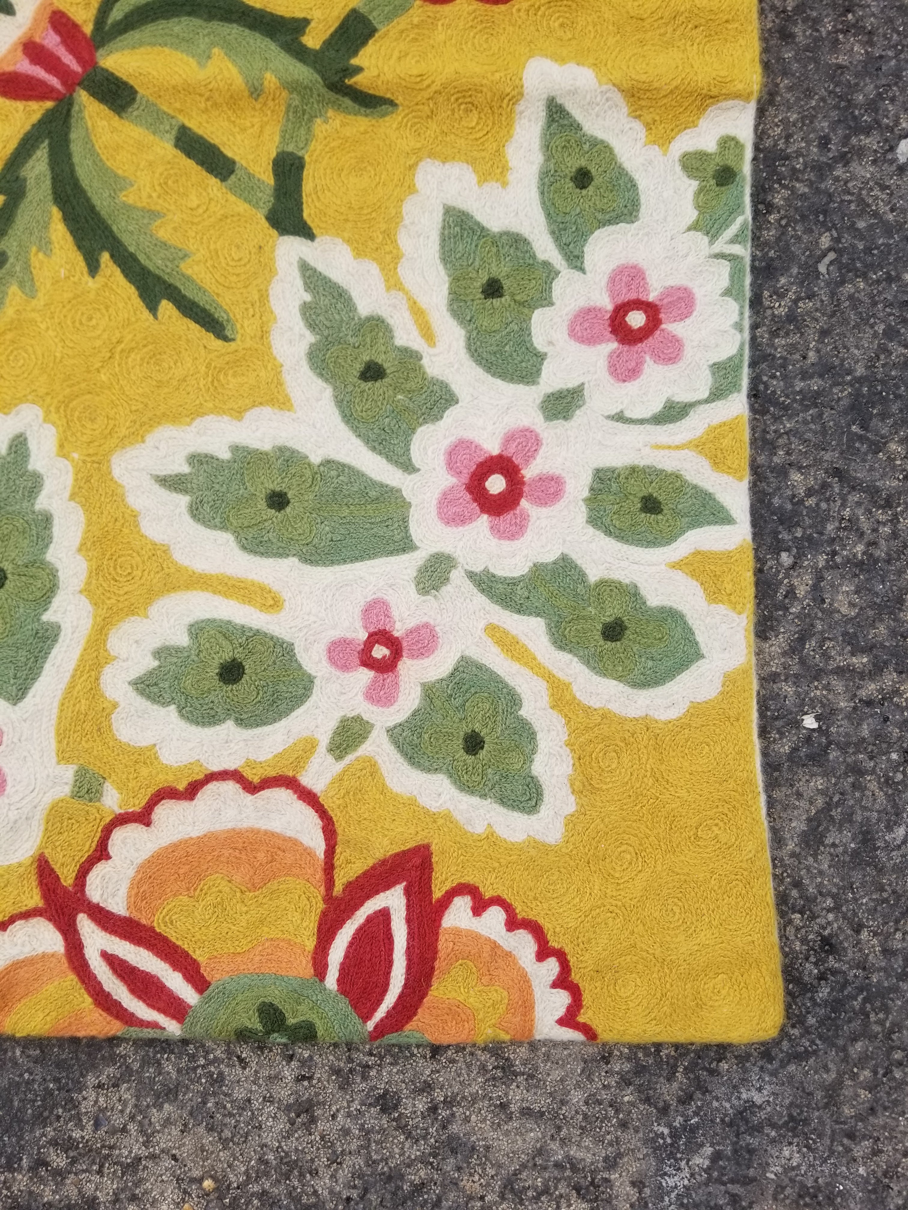 Vintage Handmade Kashmiri Floral Chain-Stitch Decor Wool Rug 35x24in