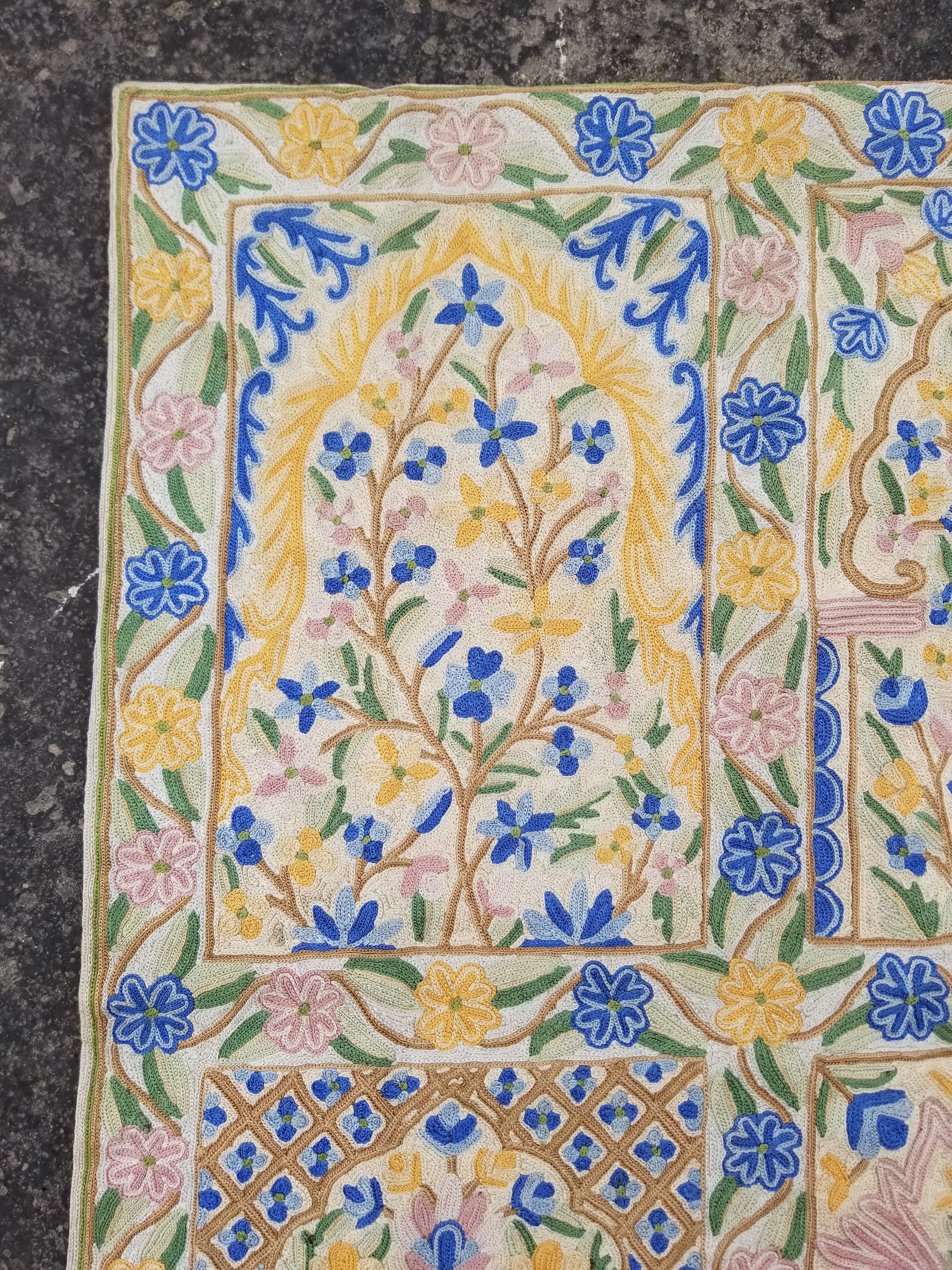 Vintage Handmade Kashmiri Floral Chain-Stitch Decor Silk Tapestry 34x24in