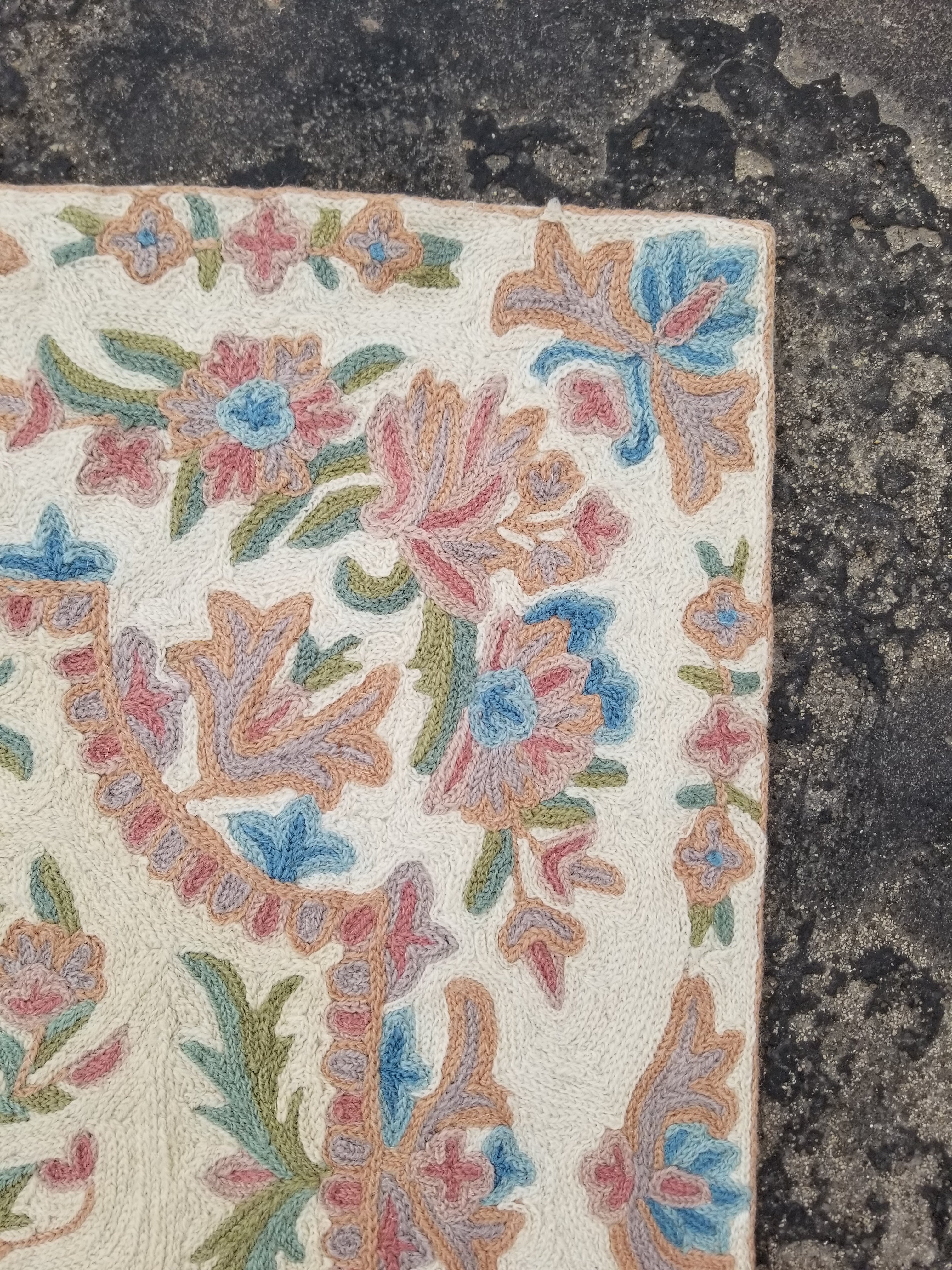Vintage Handmade Kashmiri Floral Chain-Stitch Decor Wool Rug 36x23in