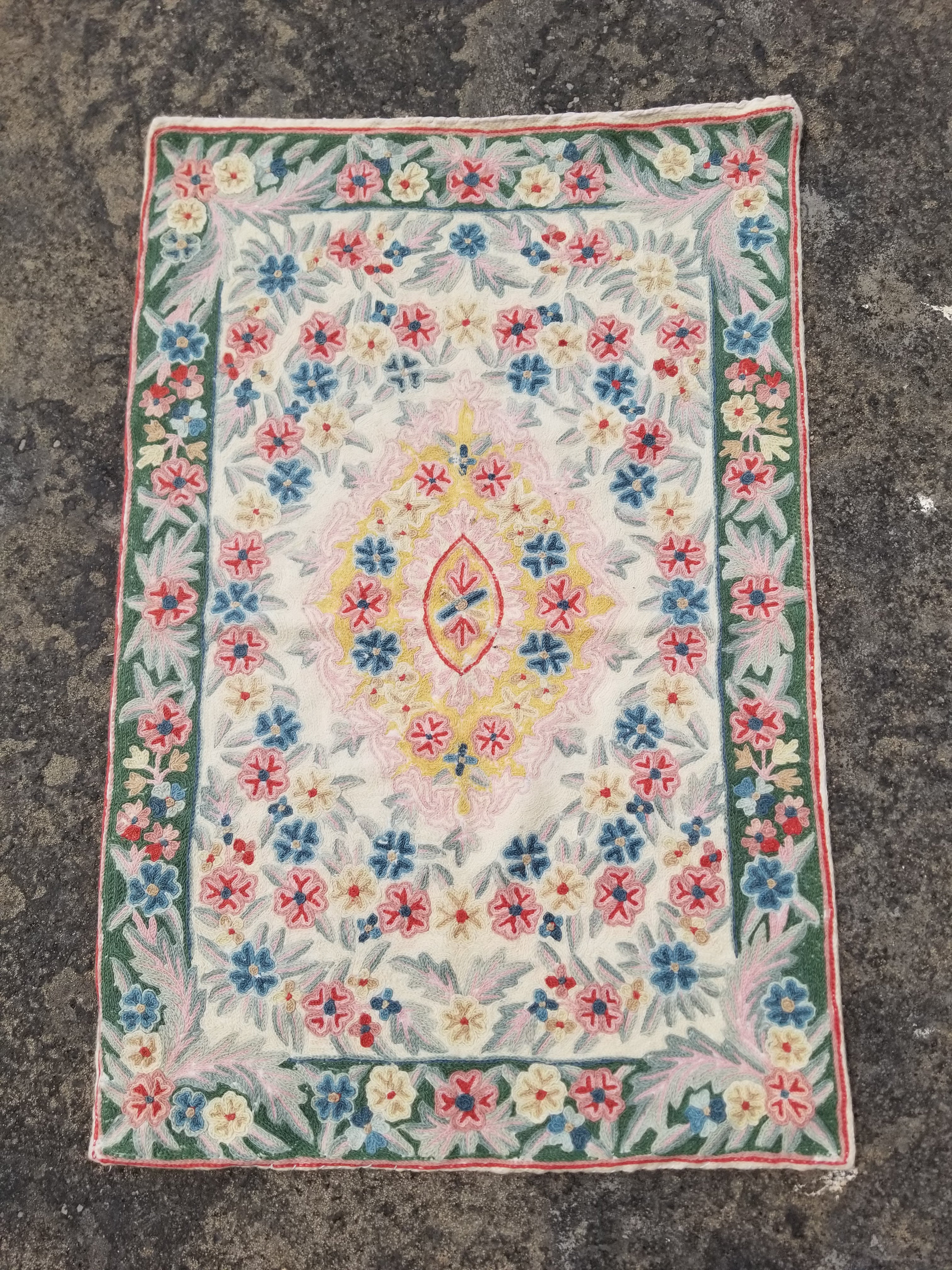 Vintage Handmade Kashmiri Floral Chain-Stitch Decor Wool Rug 35x23in