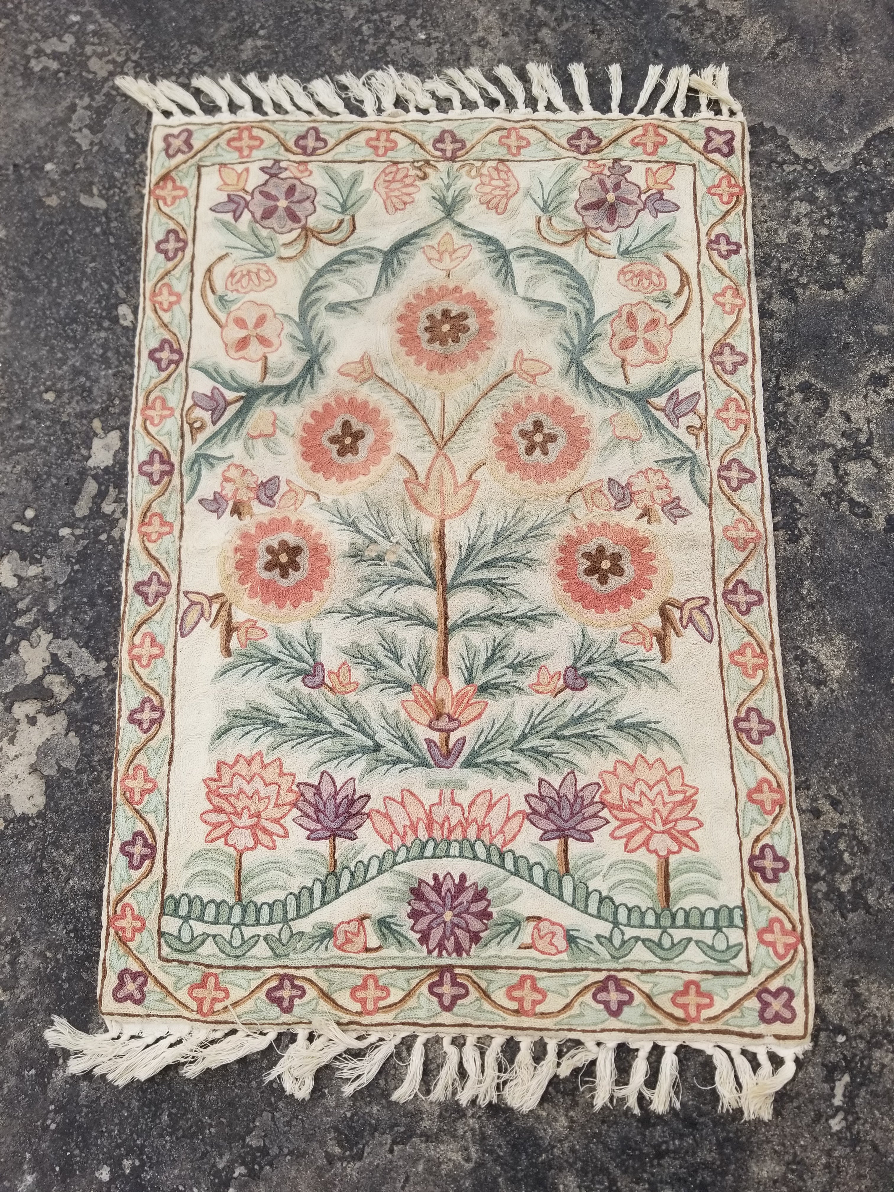 Vintage Handmade Kashmiri Tree Of Life Chain-Stitch Decor Wool Tapestry 34x24in