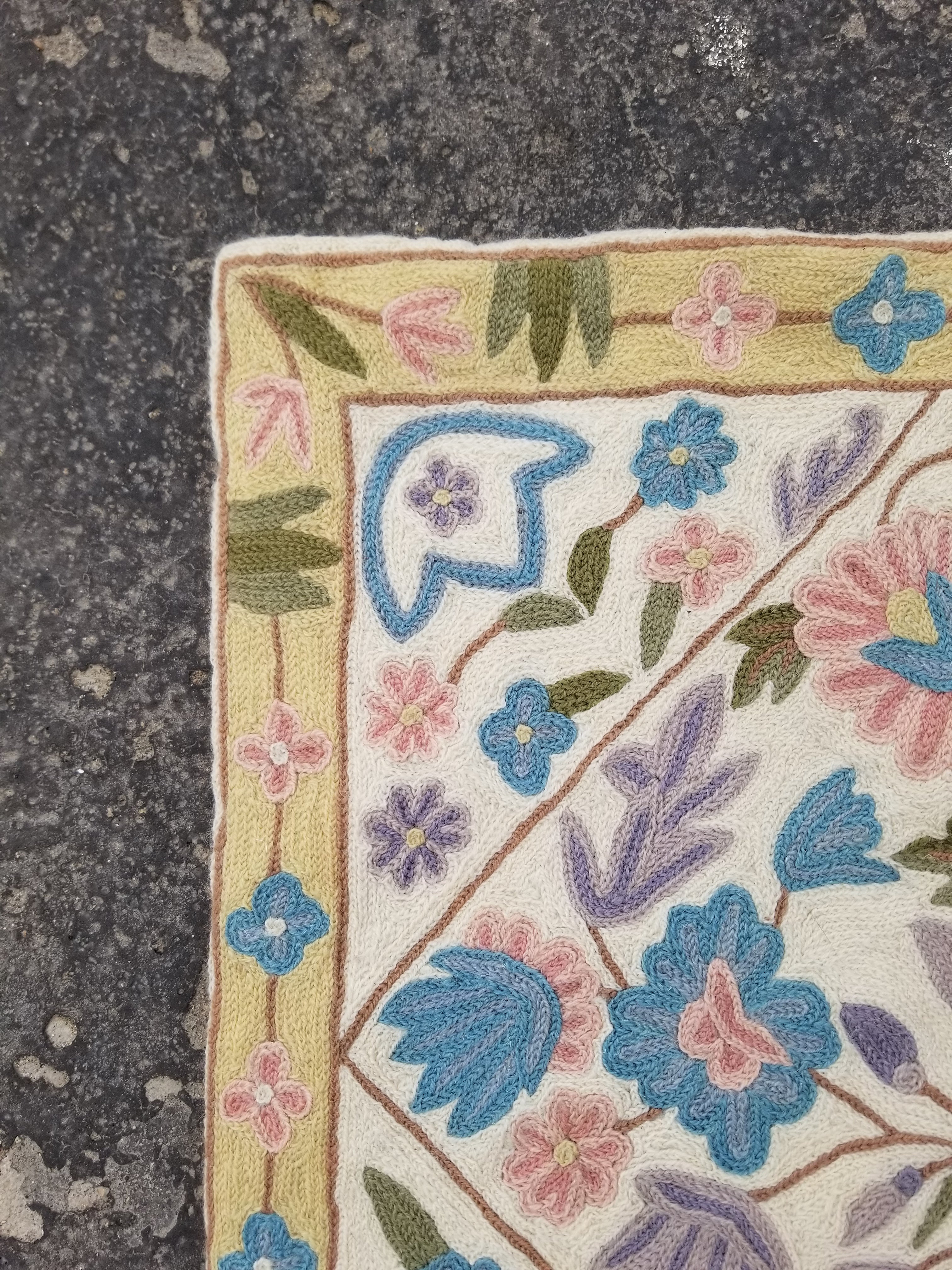 Vintage Handmade Kashmiri Floral Chain-Stitch Decor Wool Rug 36x23in