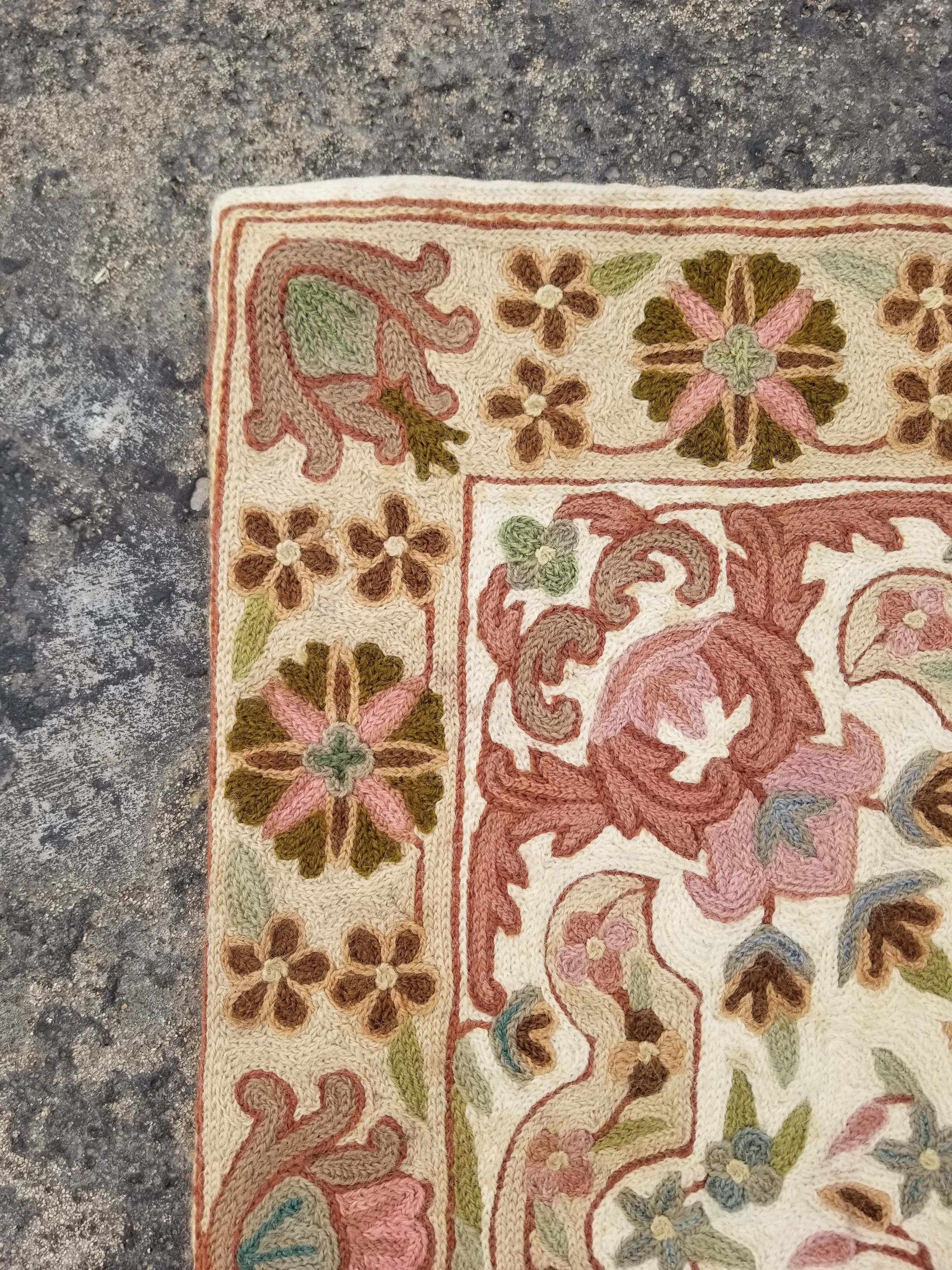 Vintage Handmade Kashmiri Floral Chain-Stitch Decor Wool Rug 36x23in