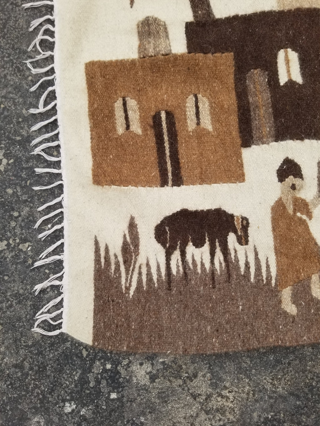 Vintage Traditional Handwoven Egyptian Pictorial Wool Tapestry Kilim 121x83cm