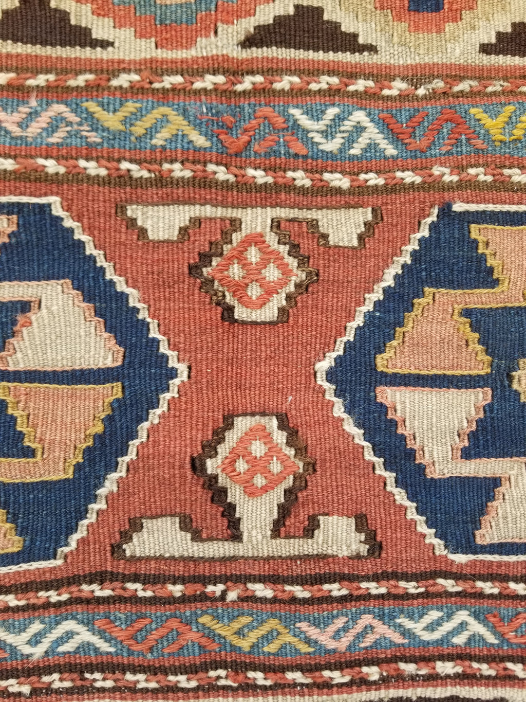 Antique Traditional Handmade Anatolian Wool Multicolor Kilim 111x86cm