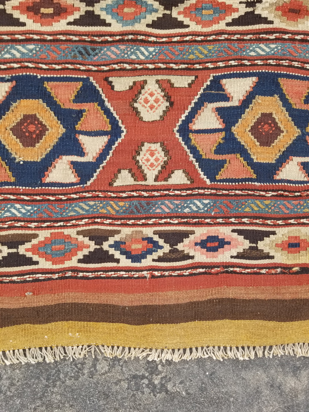 Antique Traditional Handmade Anatolian Wool Multicolor Kilim 111x86cm