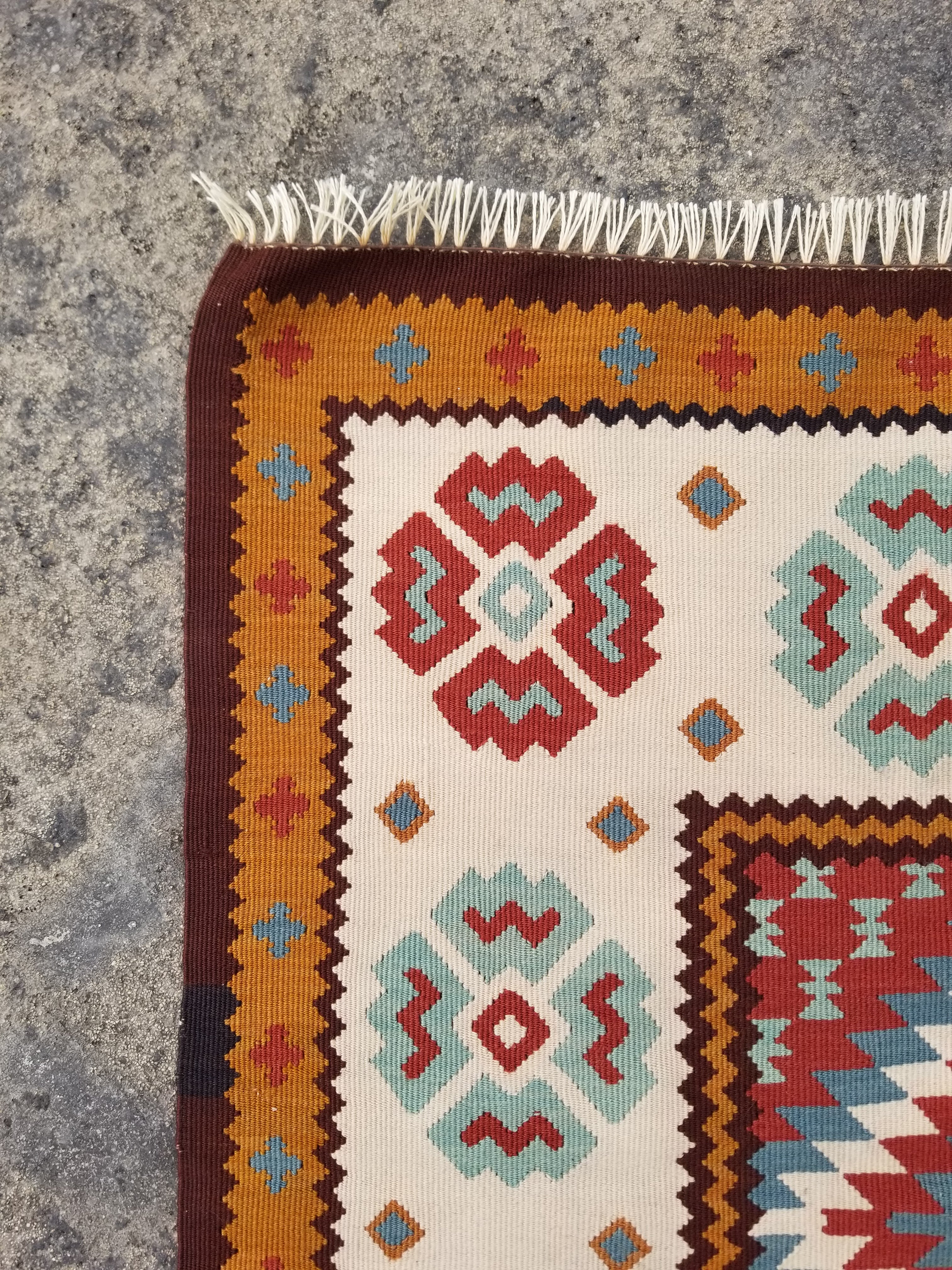 Vintage Traditional Handmade Caucasian Wool Multicolor Kilim 144x109cm