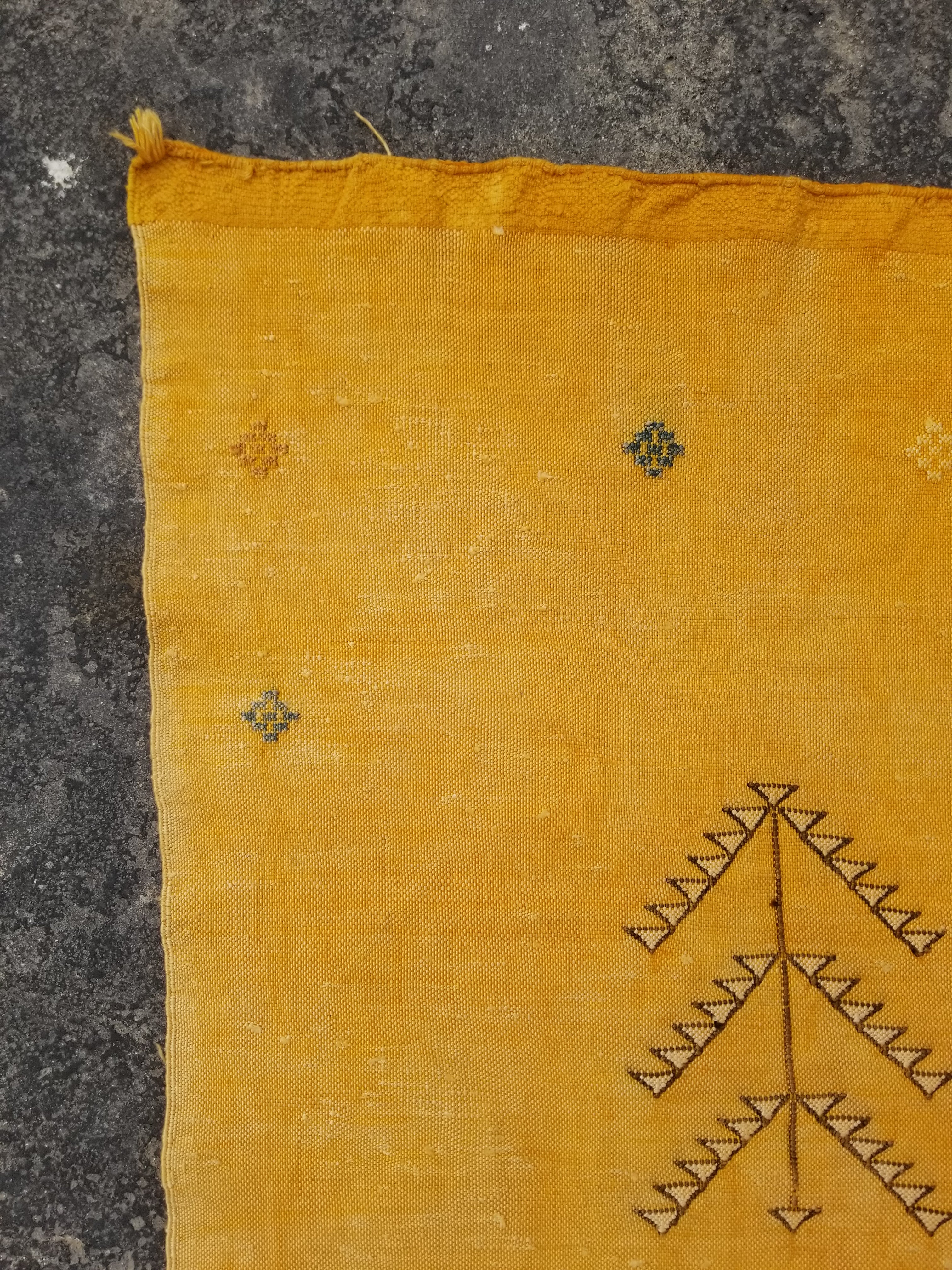 Vintage Traditional Handmade Moroccan Wool Multicolor Kilim 147x88cm