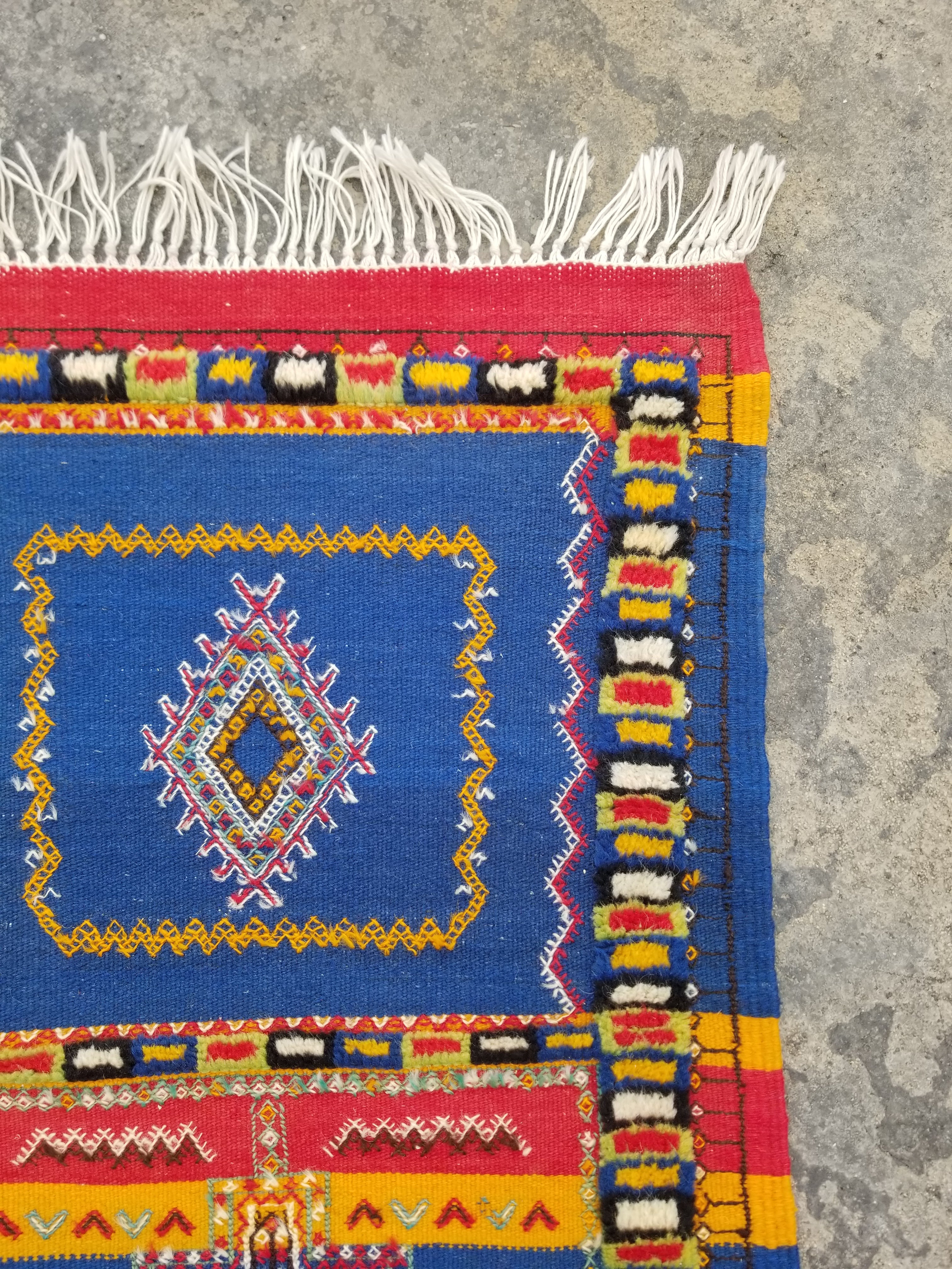 Vintage Handmade Moroccan Berber Taznakht Wool Multicolor Kilim 208x135cm