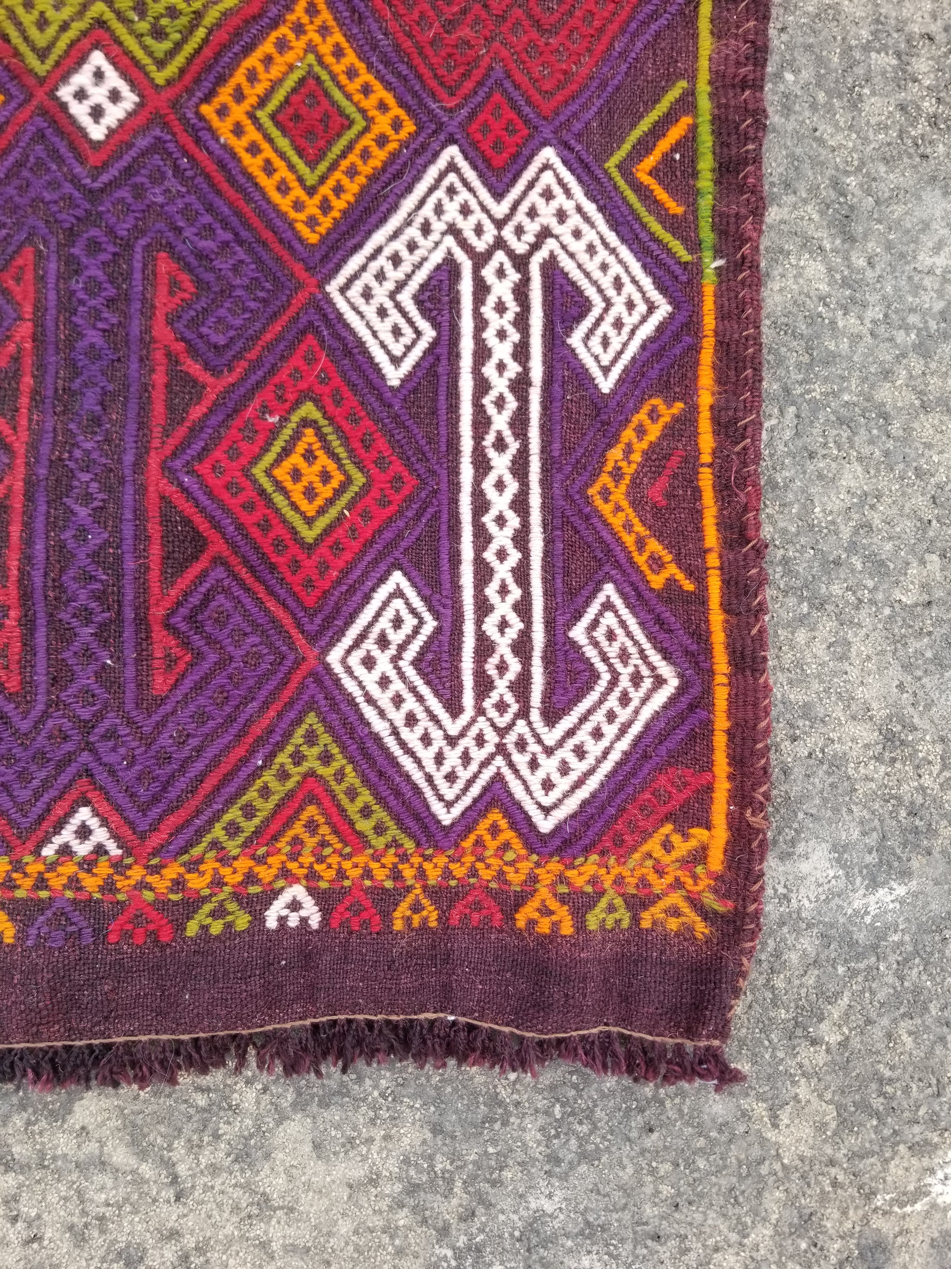 Vintage Traditional Handwoven Turkish Wool Multicolor Kilim 104x53cm