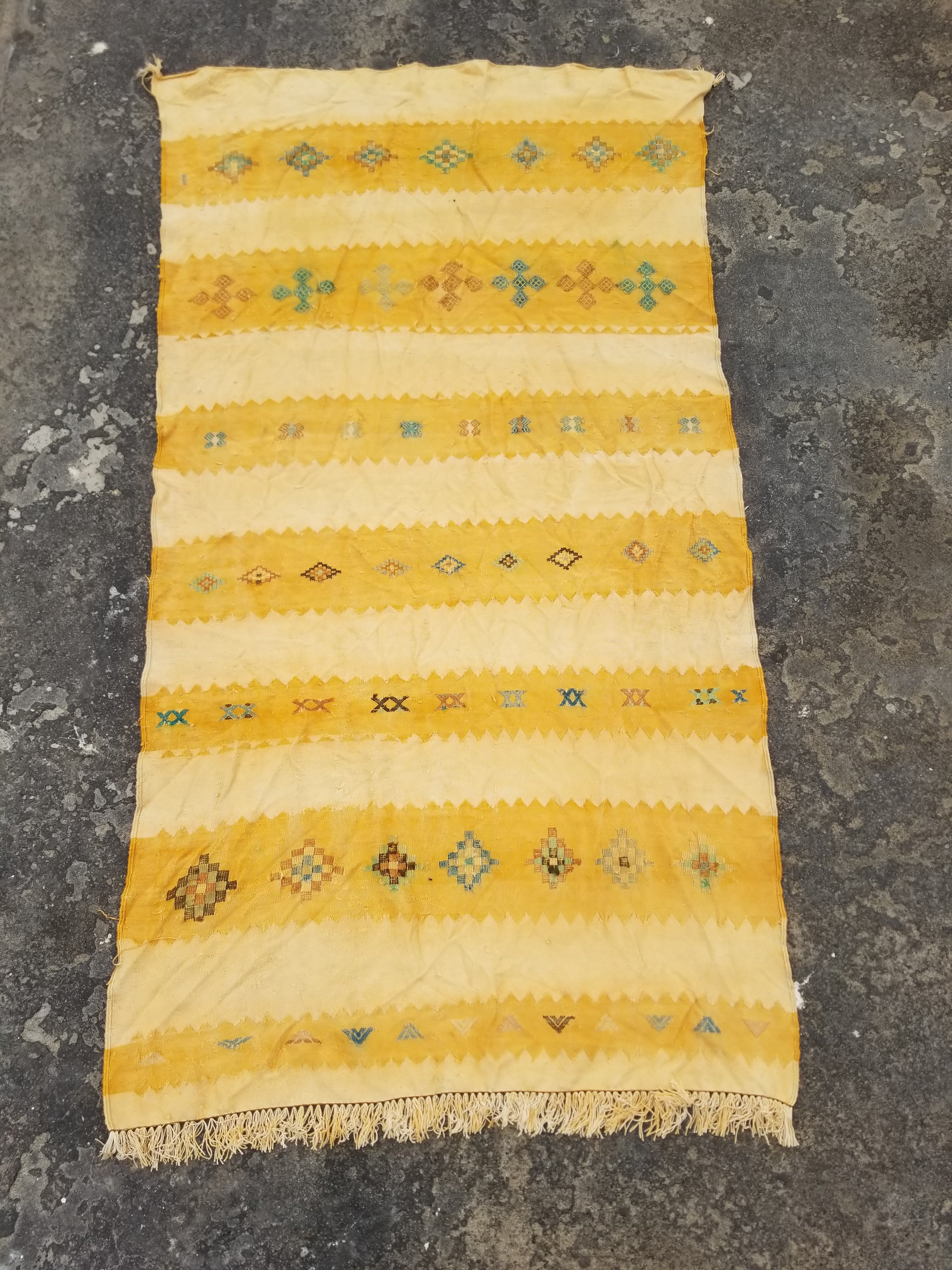 Vintage Traditional Handmade Moroccan Wool Multicolor Kilim 180x101cm
