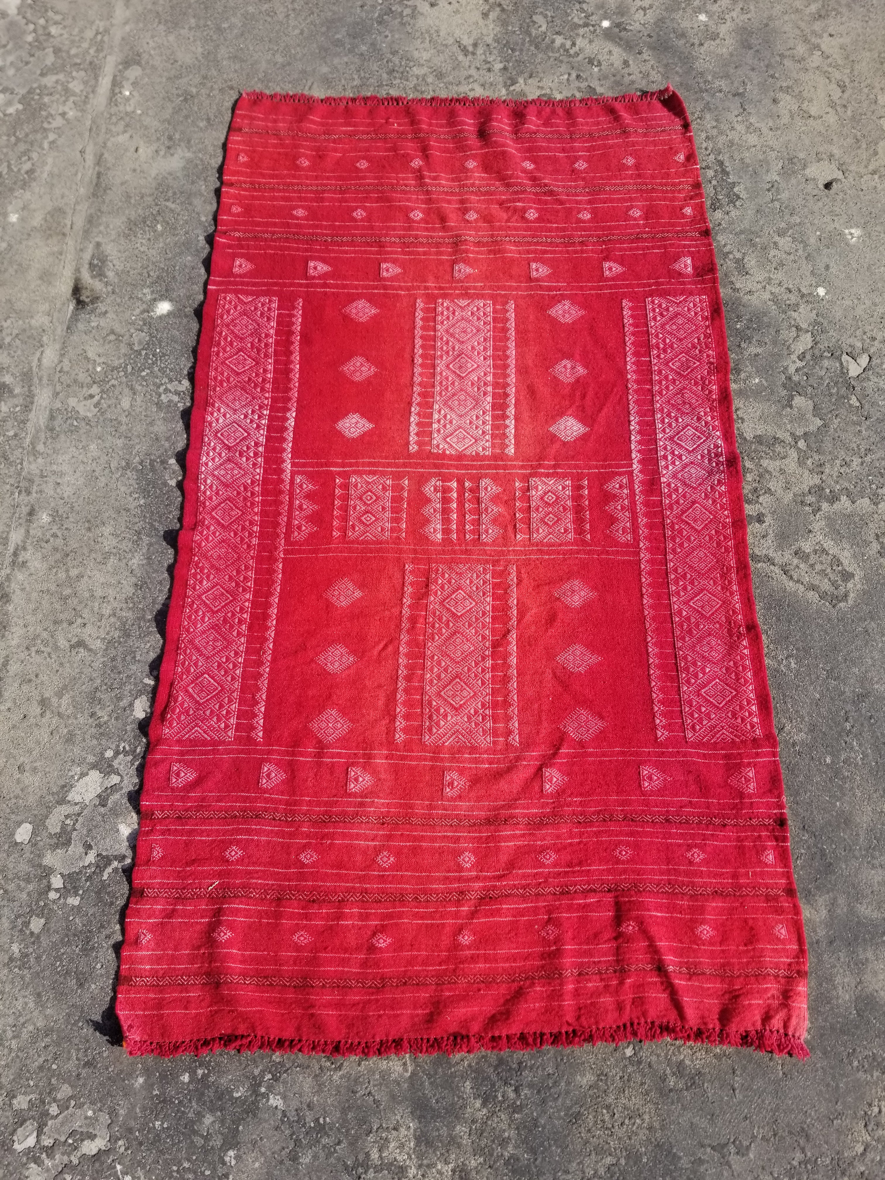 Vintage Traditional Handmade Tunisian Wool Red Kilim 165x93cm