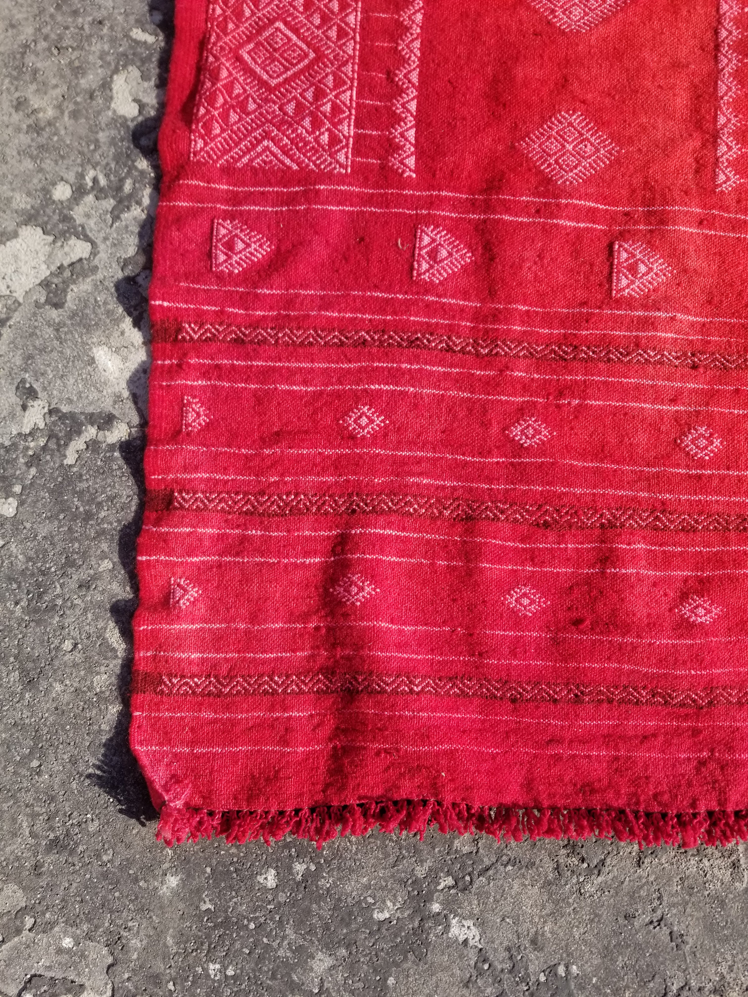 Vintage Traditional Handmade Tunisian Wool Red Kilim 165x93cm