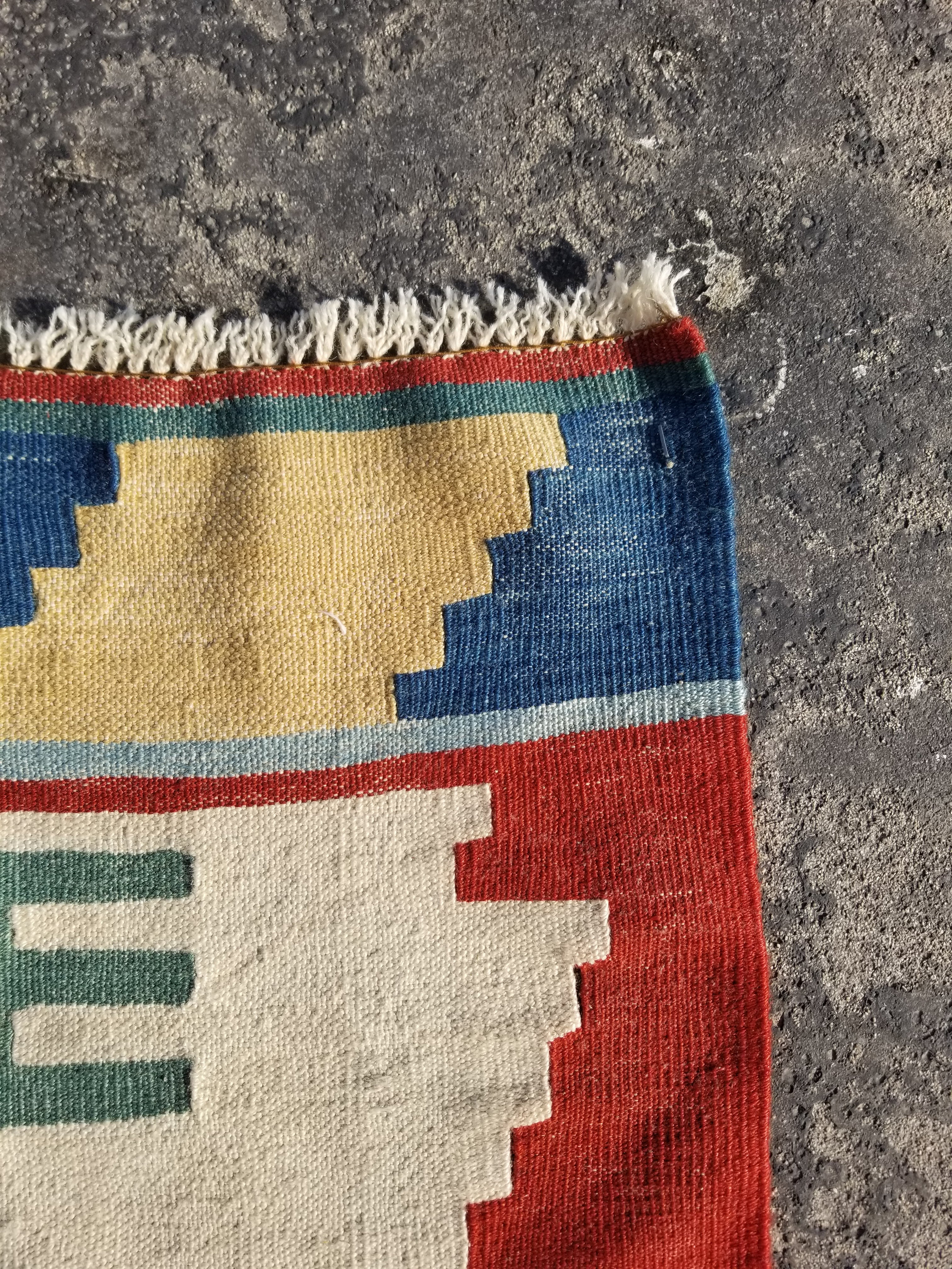 Vintage Traditional Handmade Turkish Wool Multicolor Kilim 111x88cm