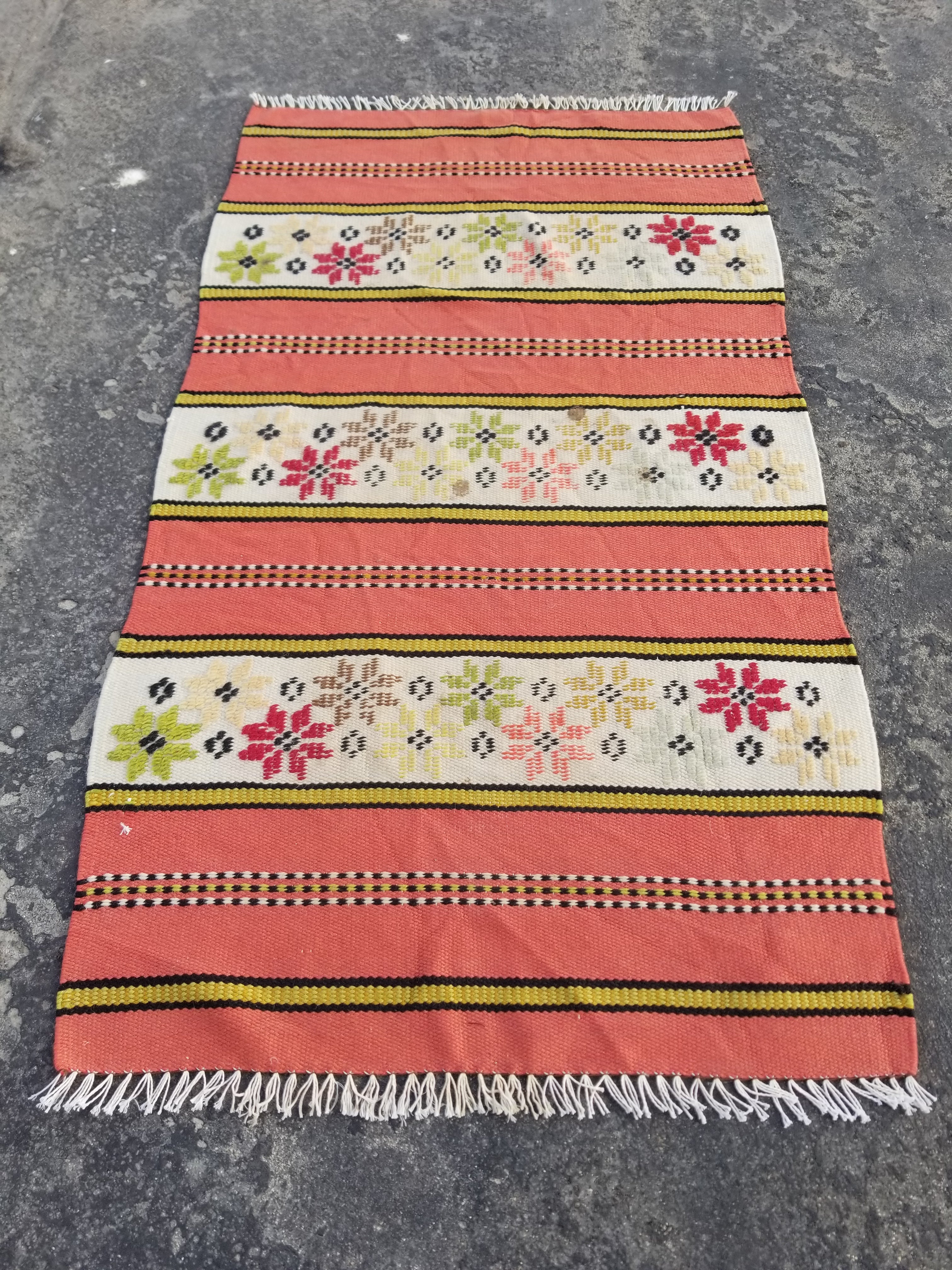 Vintage Traditional Handmade Moroccan Floral Wool Multicolor Kilim 106x60cm