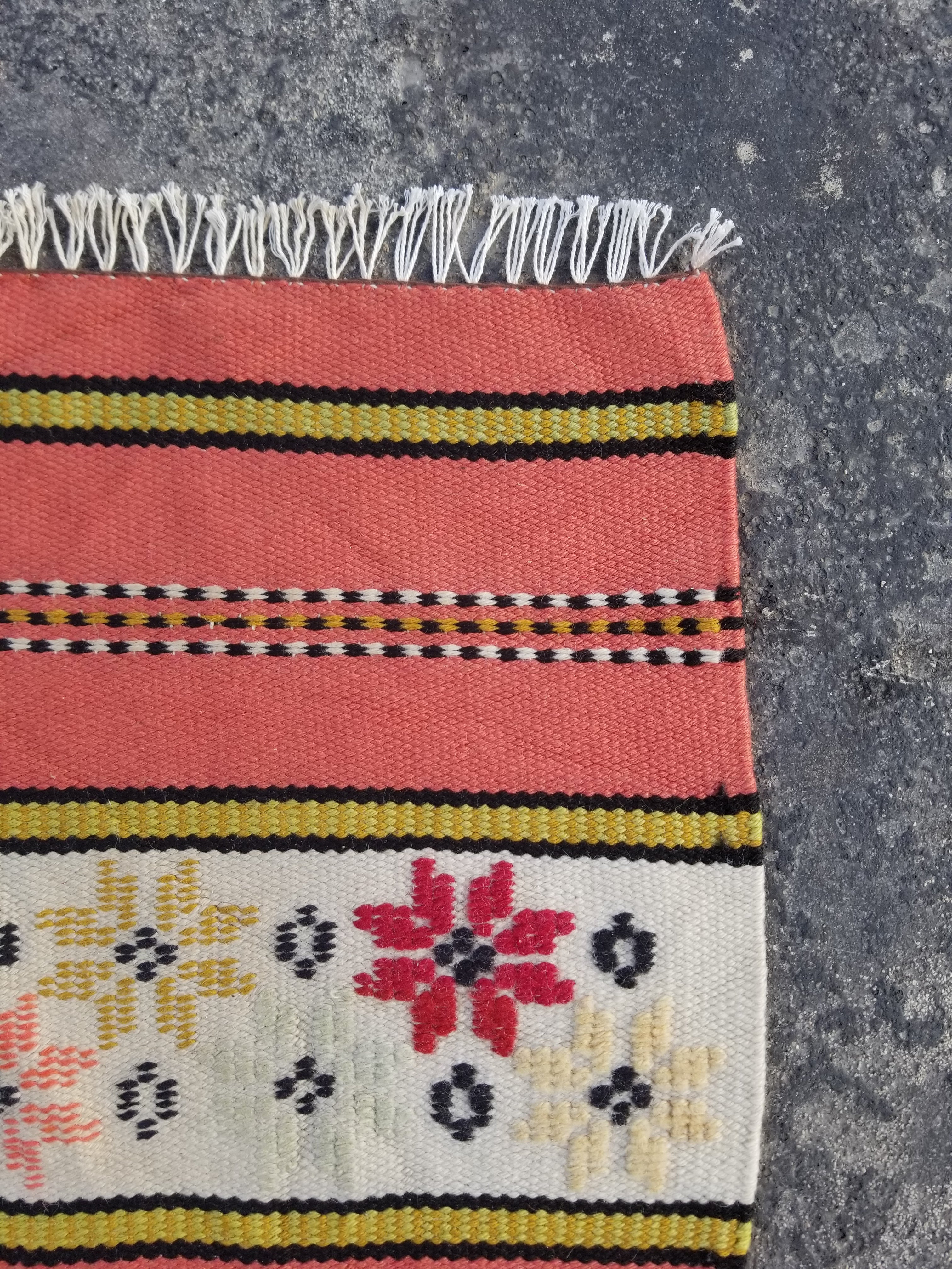 Vintage Traditional Handmade Moroccan Floral Wool Multicolor Kilim 106x60cm