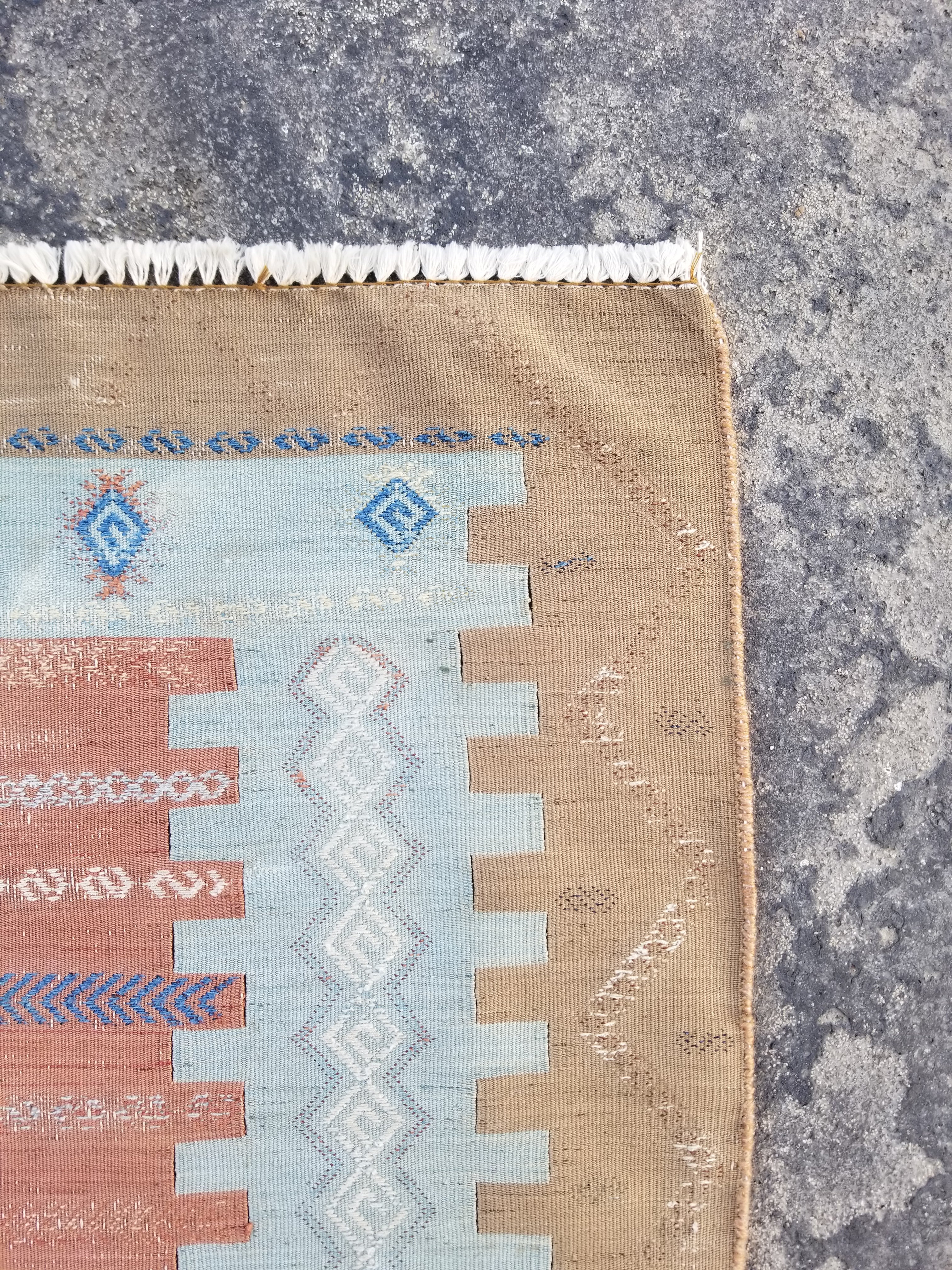 Distressed Vintage Traditional Handmade Oriental Wool Multicolor Kilim 142x93cm