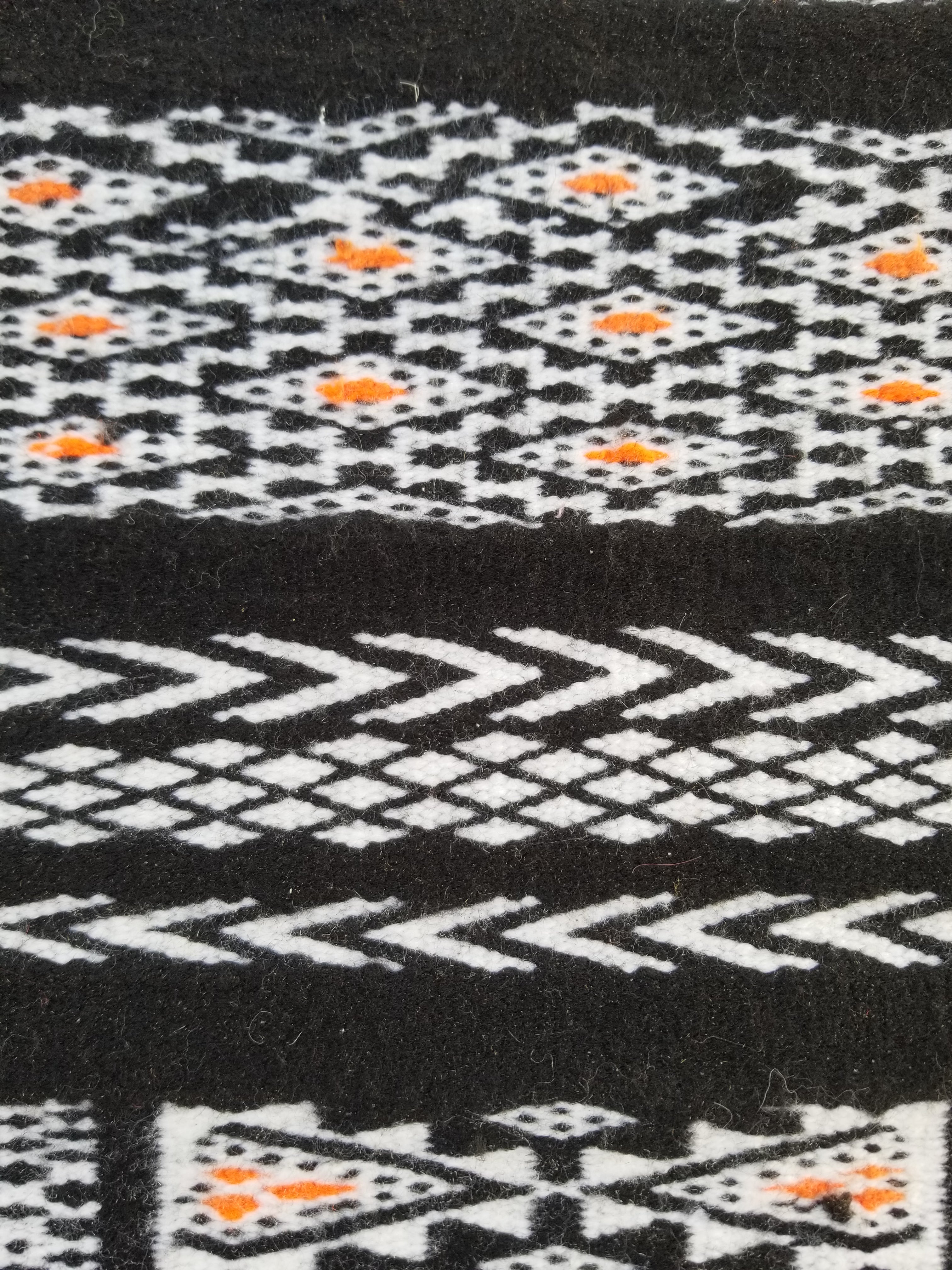 Vintage Handmade Algerian Oriental Wool Black & White Kilim 139x101cm