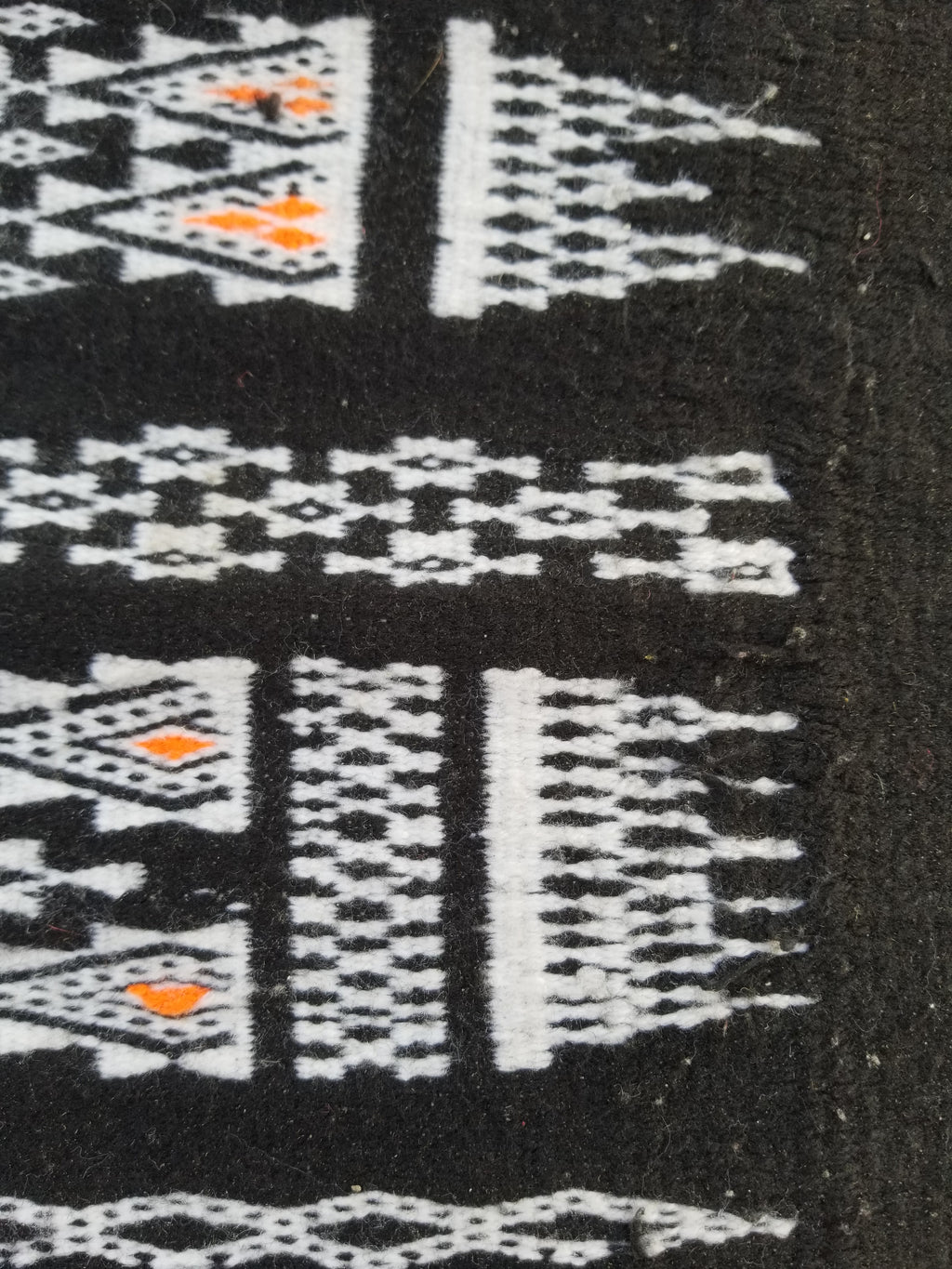 Vintage Handmade Algerian Oriental Wool Black & White Kilim 139x101cm