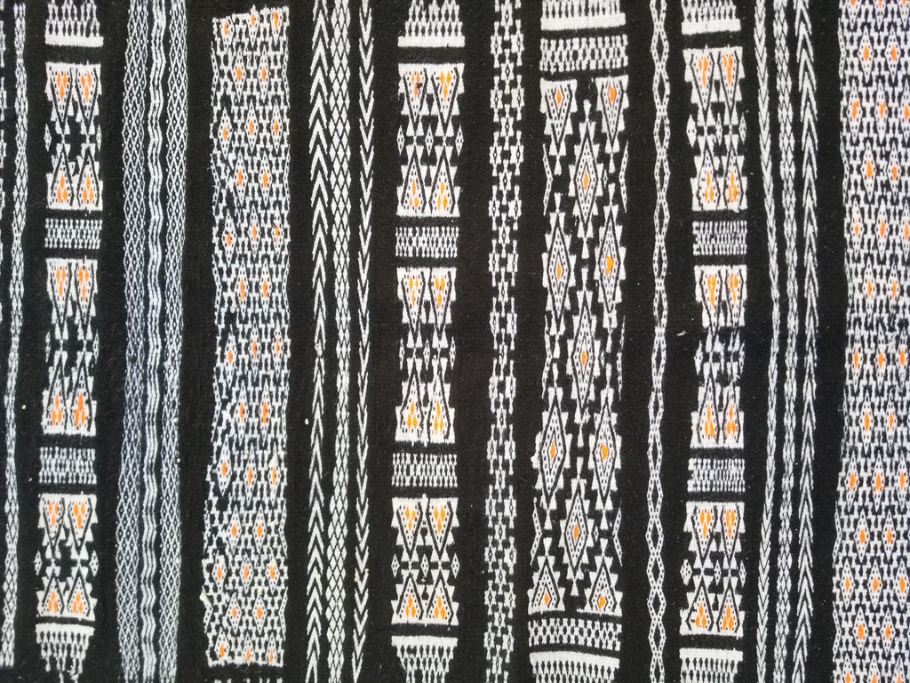 Vintage Handmade Algerian Oriental Wool Black & White Kilim 139x101cm