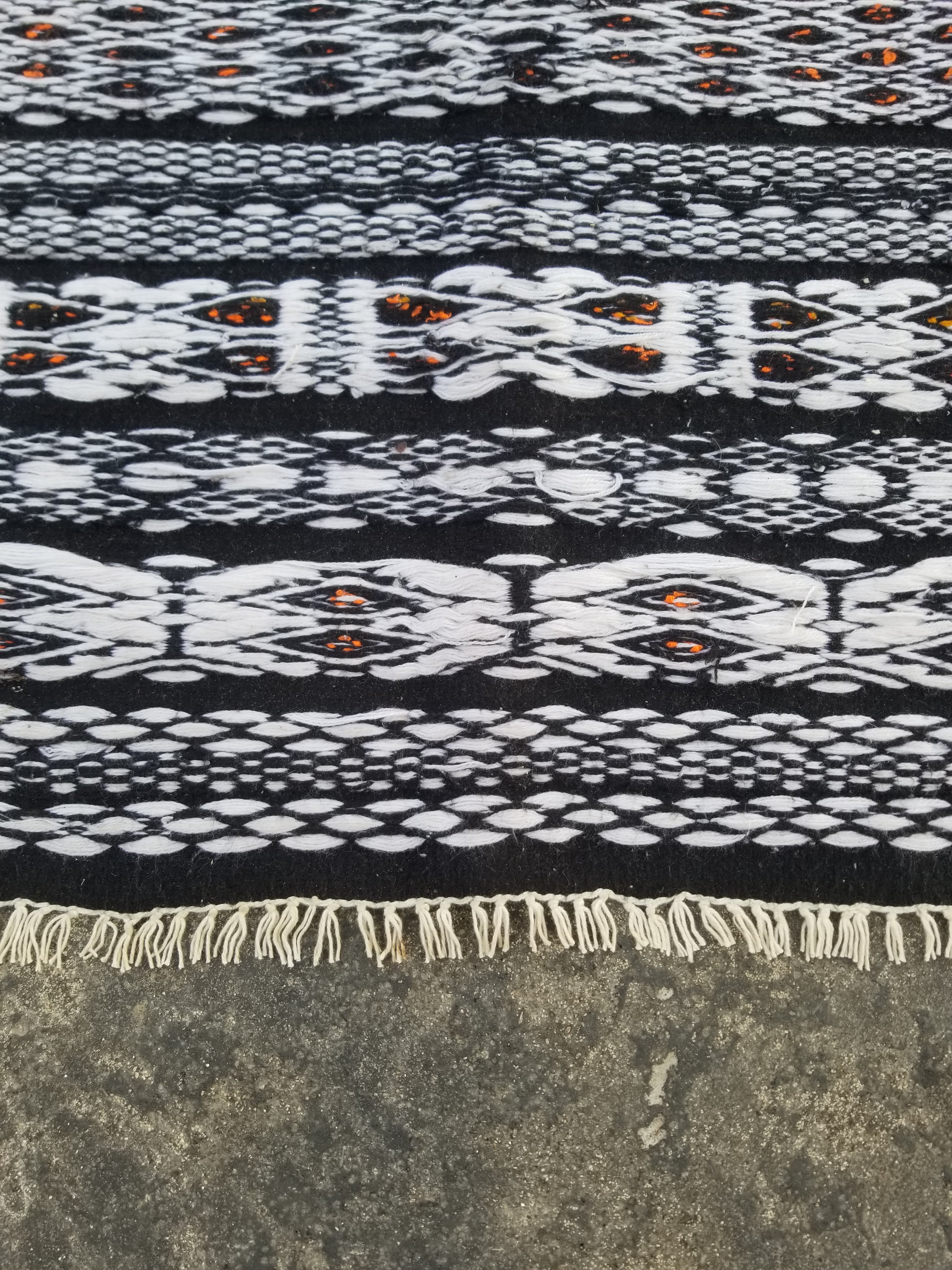 Vintage Handmade Algerian Oriental Wool Black & White Kilim 139x101cm