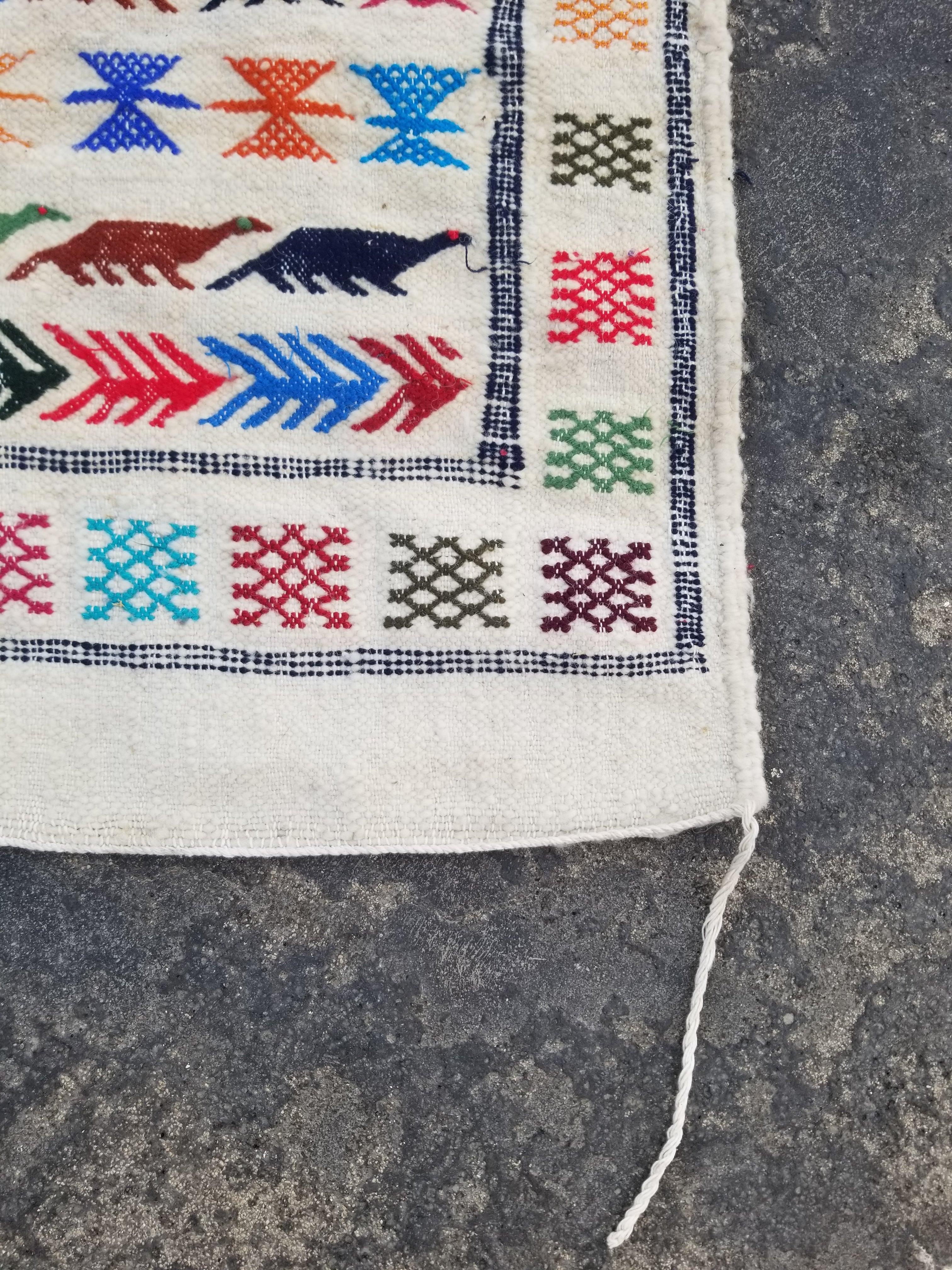 Vintage Traditional Handmade Moroccan Berber Wool Multicolor Kilim 139x101cm