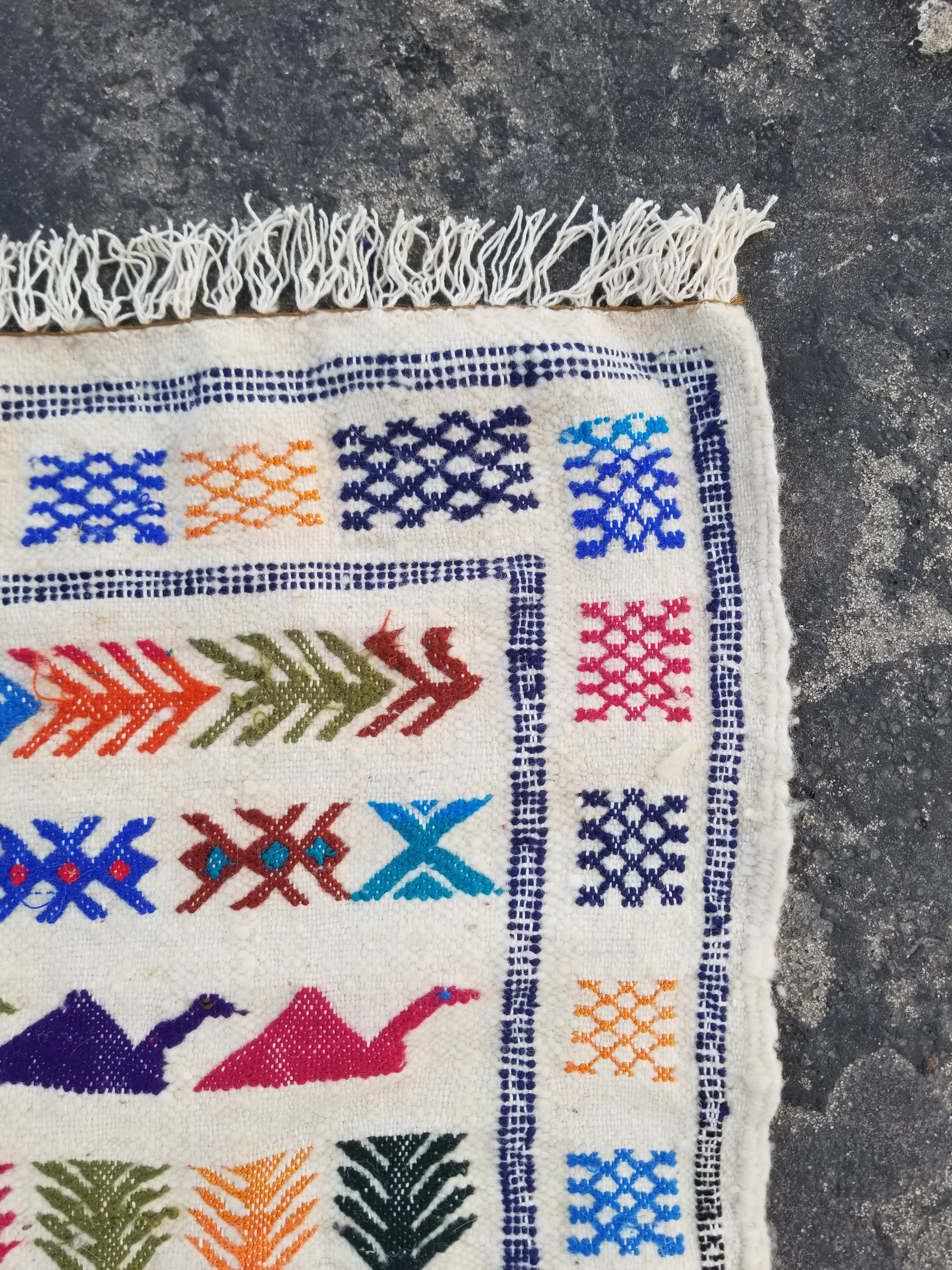 Vintage Traditional Handmade Moroccan Berber Wool Multicolor Kilim 139x101cm