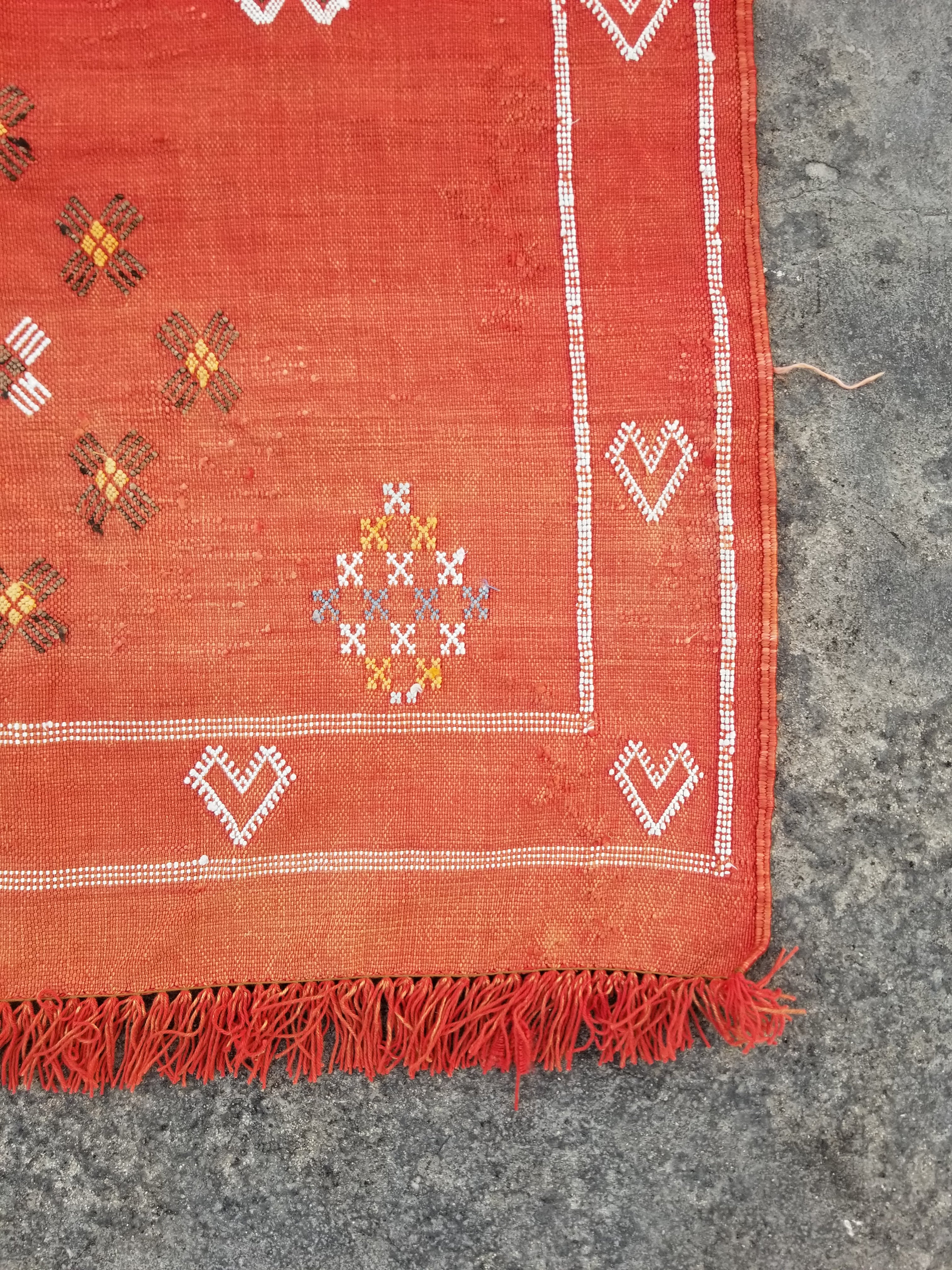 Vintage Traditional Handmade Moroccan Berber Wool Multicolor Kilim 137x134cm