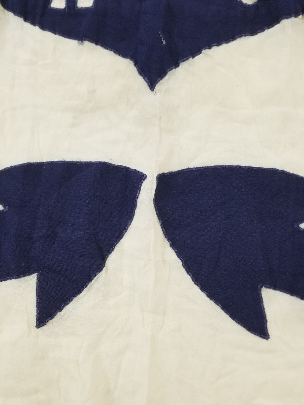 Vintage Appliqué Quilt with Nautical Coat of Arms – Navy & Cream 292x203cm