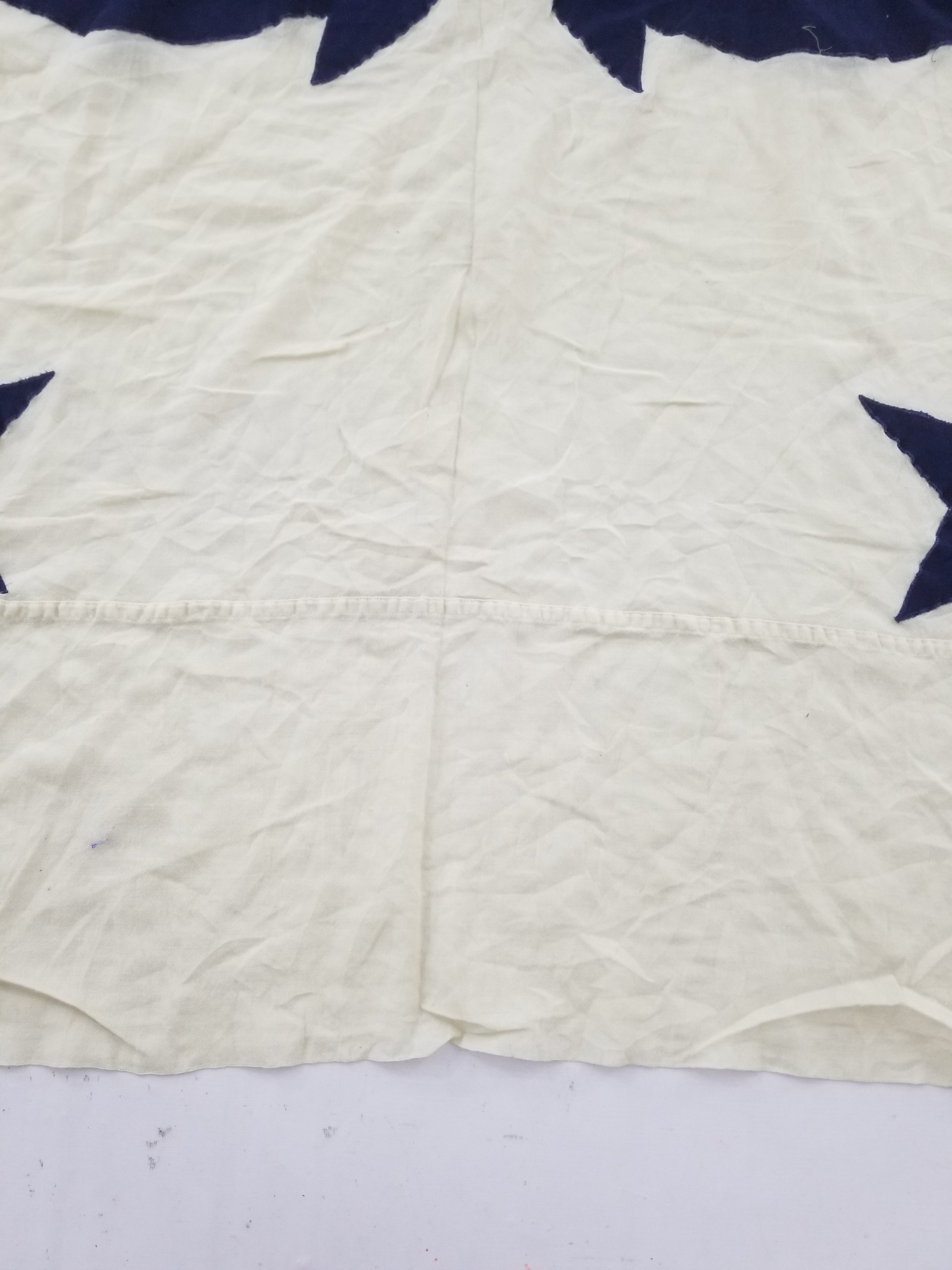 Vintage Appliqué Quilt with Nautical Coat of Arms – Navy & Cream 292x203cm
