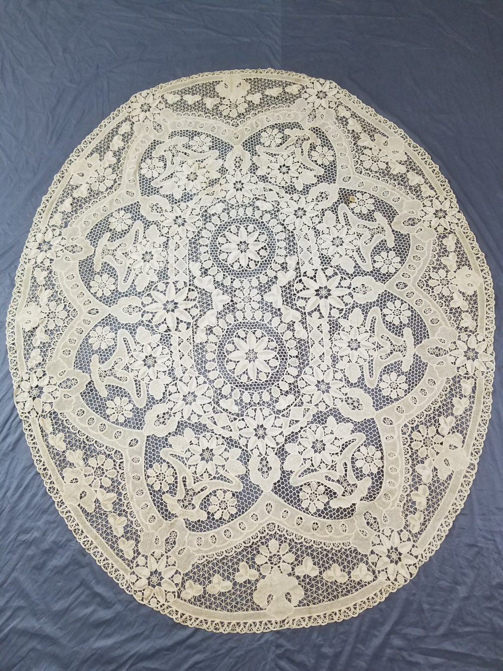 Vintage Italian Point De Venice Needle Lace Banquet Tablecloth 196x162c