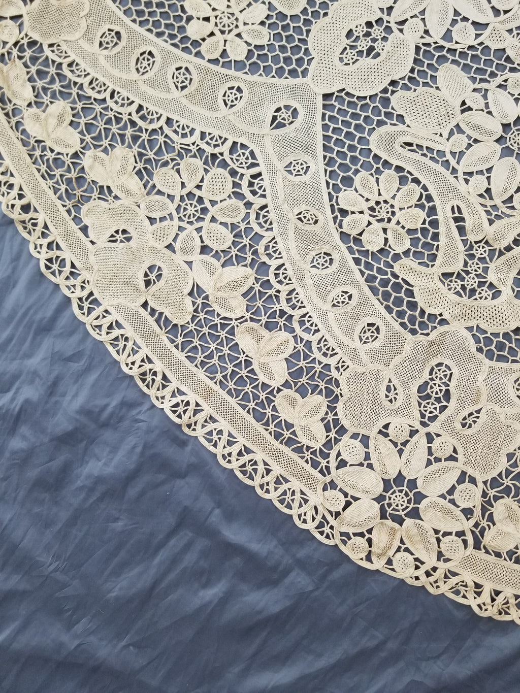 Vintage Italian Point De Venice Needle Lace Banquet Tablecloth 196x162c