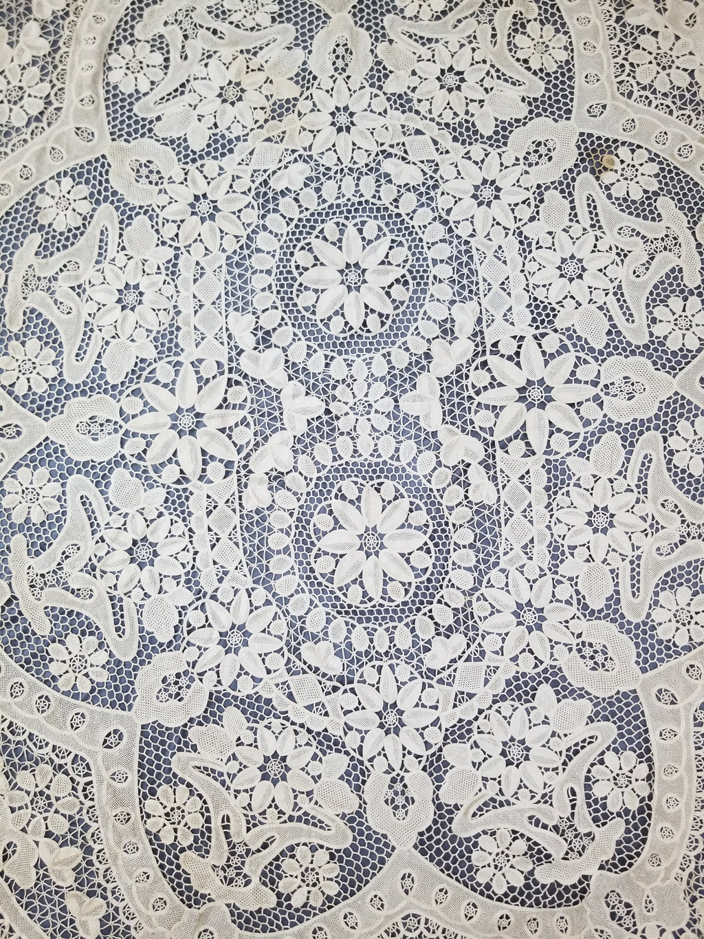 Vintage Italian Point De Venice Needle Lace Banquet Tablecloth 196x162c