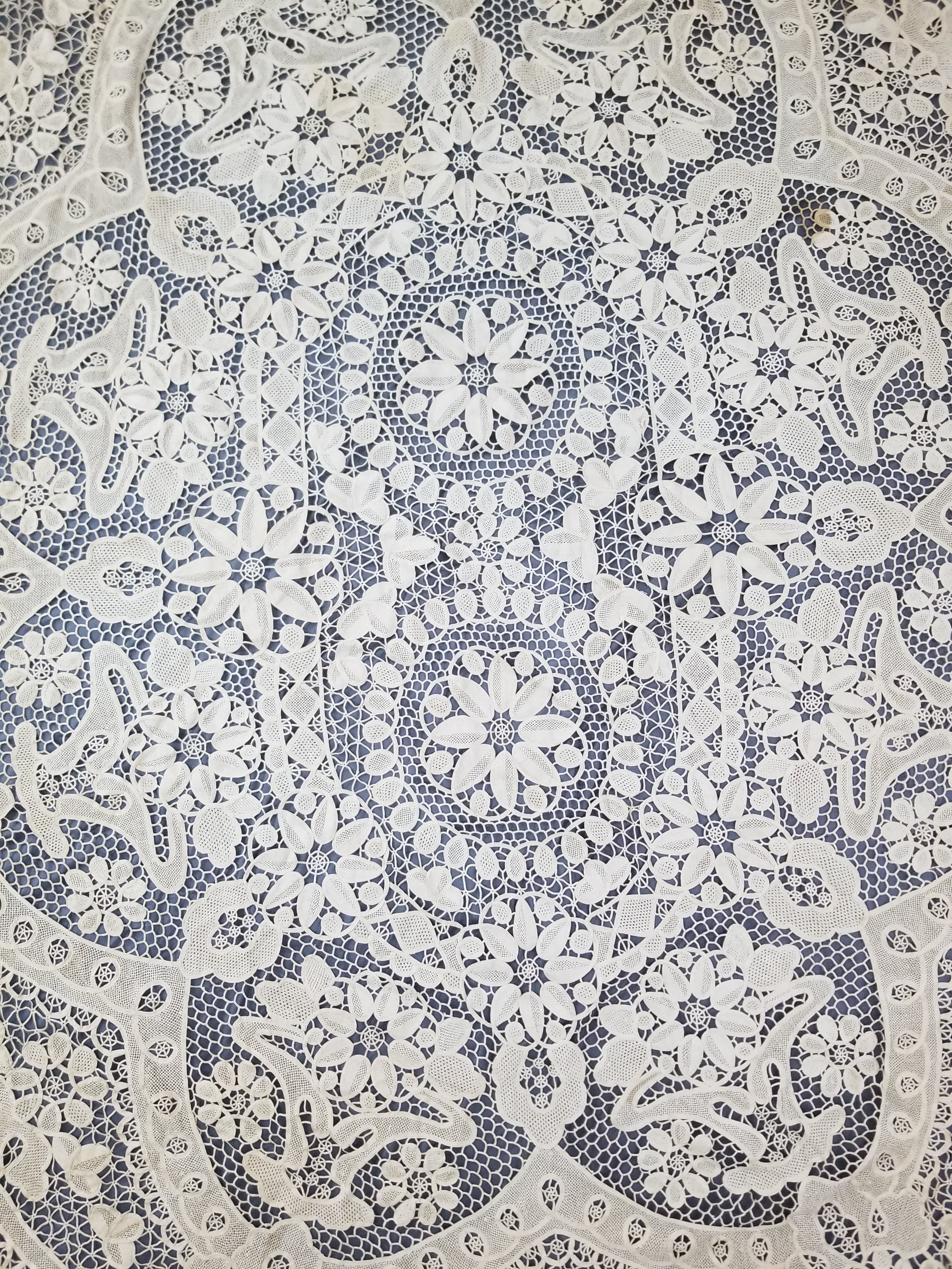 Vintage Italian Point De Venice Needle Lace Banquet Tablecloth 196x162c