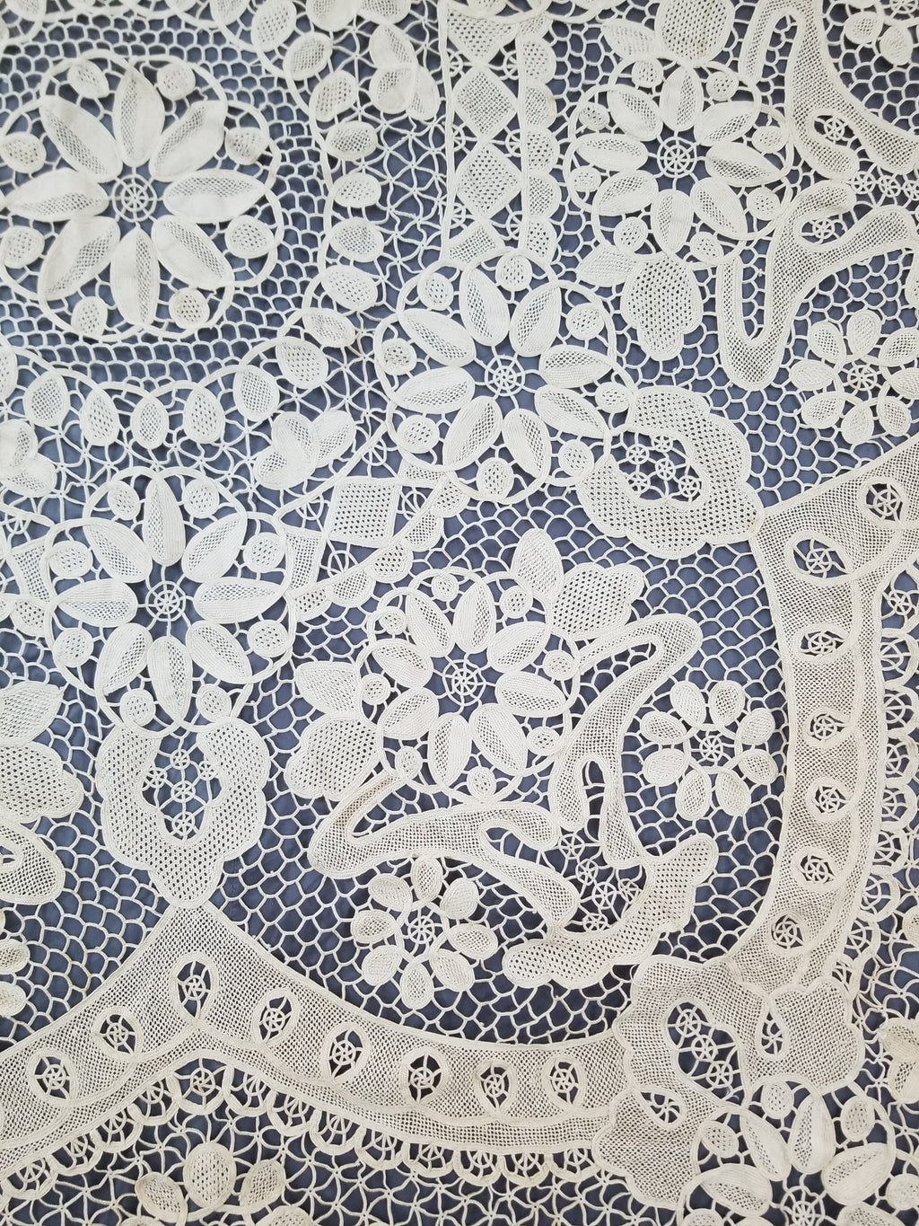 Vintage Italian Point De Venice Needle Lace Banquet Tablecloth 196x162c