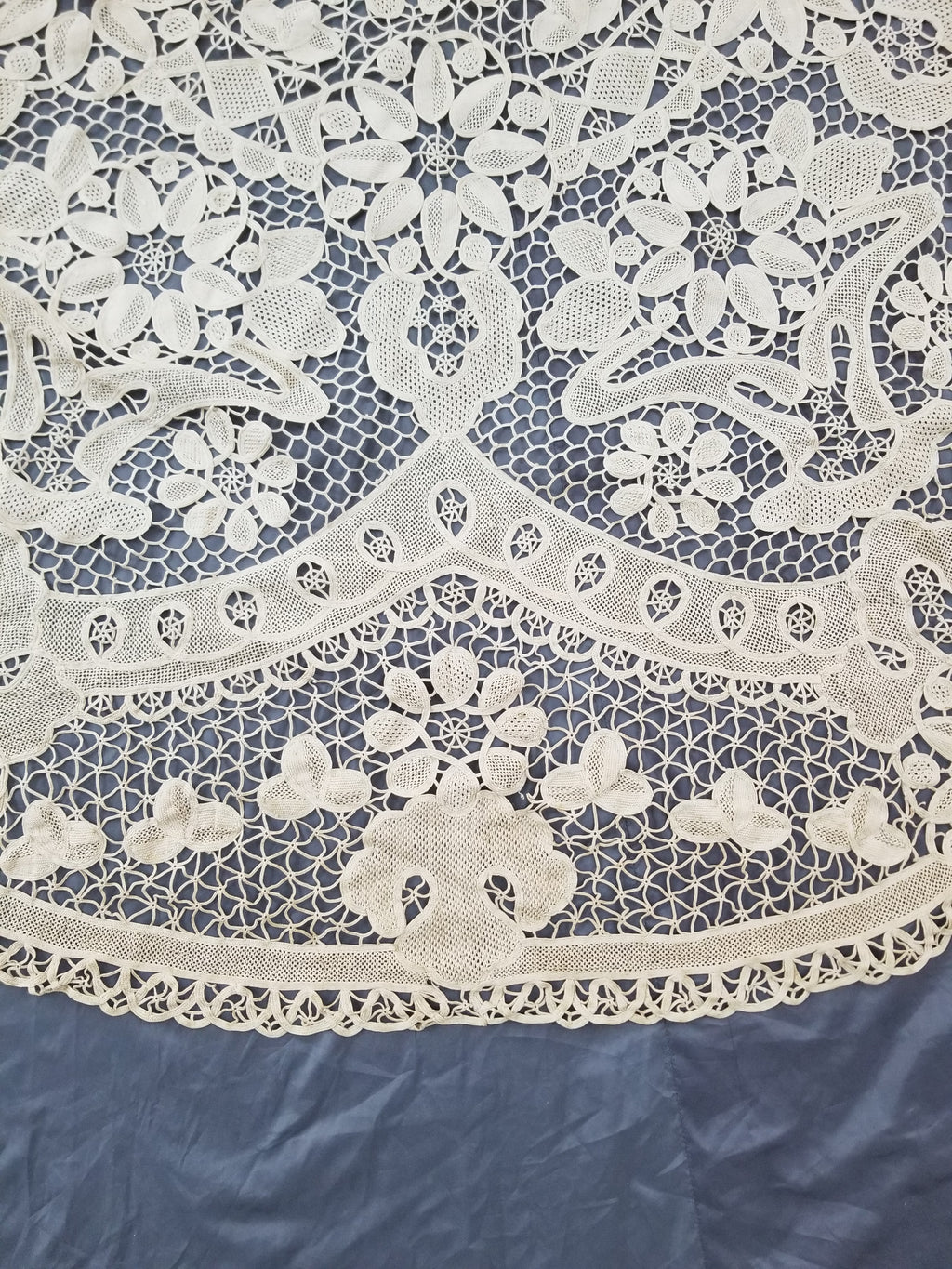 Vintage Italian Point De Venice Needle Lace Banquet Tablecloth 196x162c