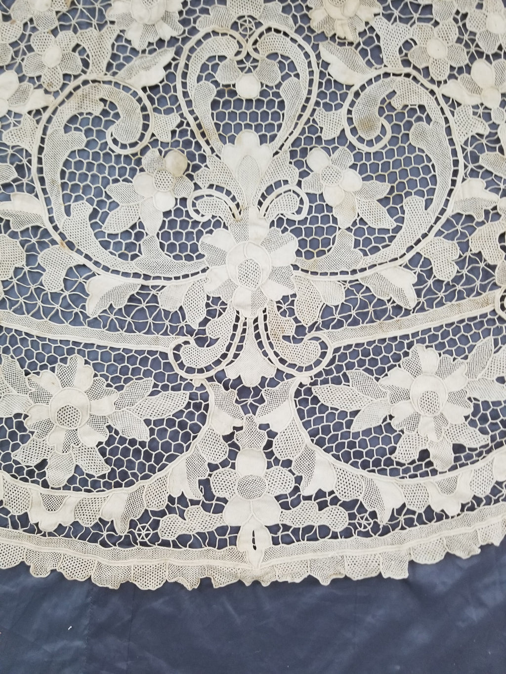 Vintage Italian Point De Venice Needle Lace Banquet Tablecloth 203x193cm