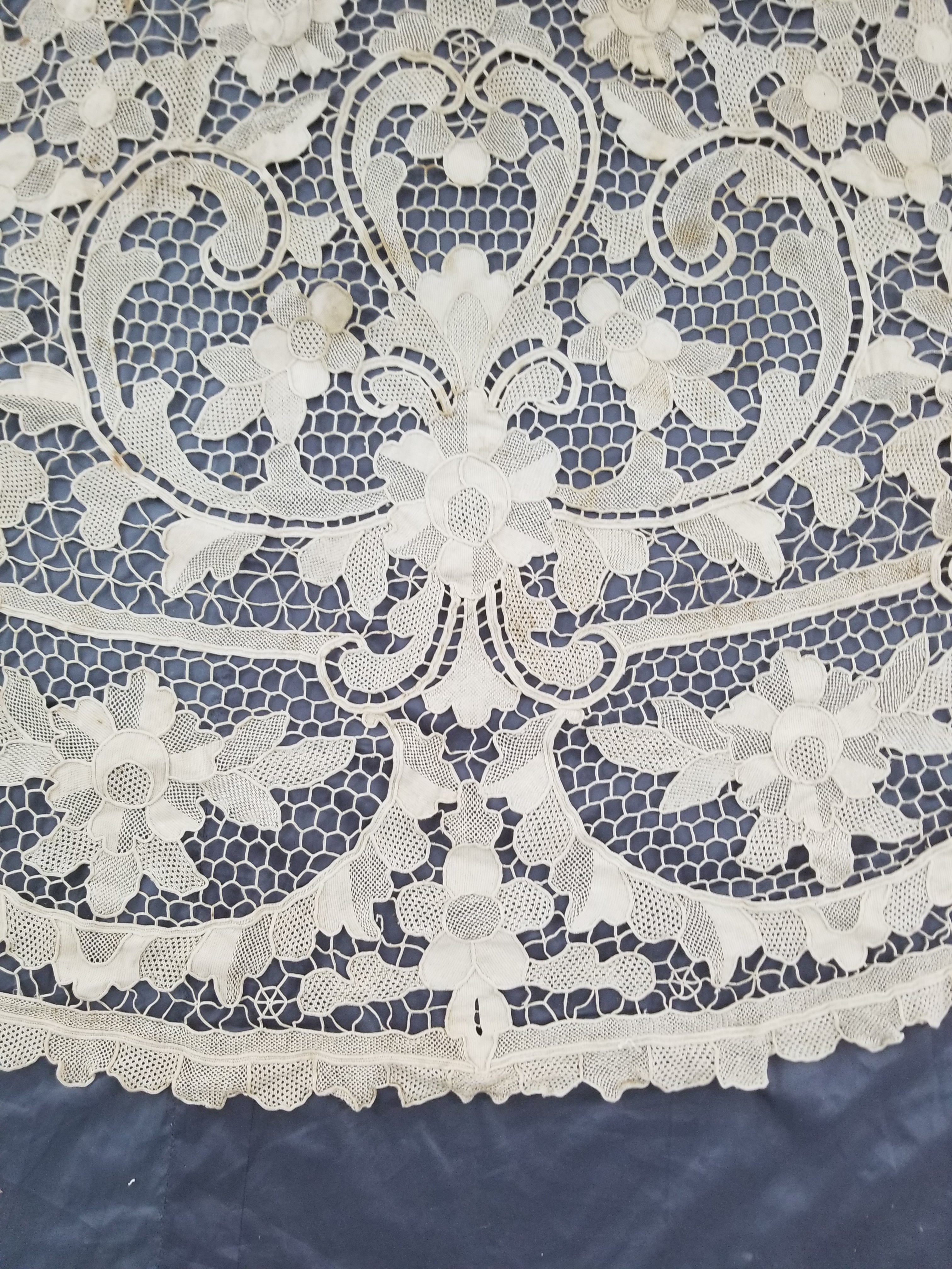 Vintage Italian Point De Venice Needle Lace Banquet Tablecloth 203x193cm