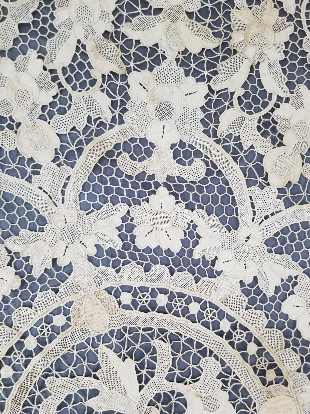 Vintage Italian Point De Venice Needle Lace Banquet Tablecloth 203x193cm