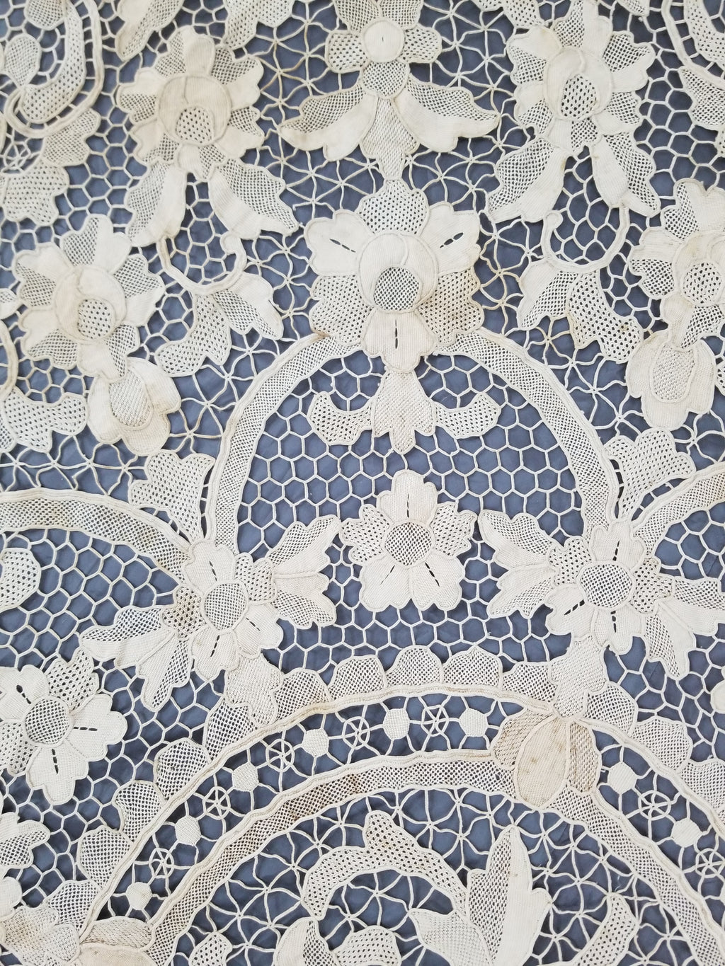 Vintage Italian Point De Venice Needle Lace Banquet Tablecloth 203x193cm