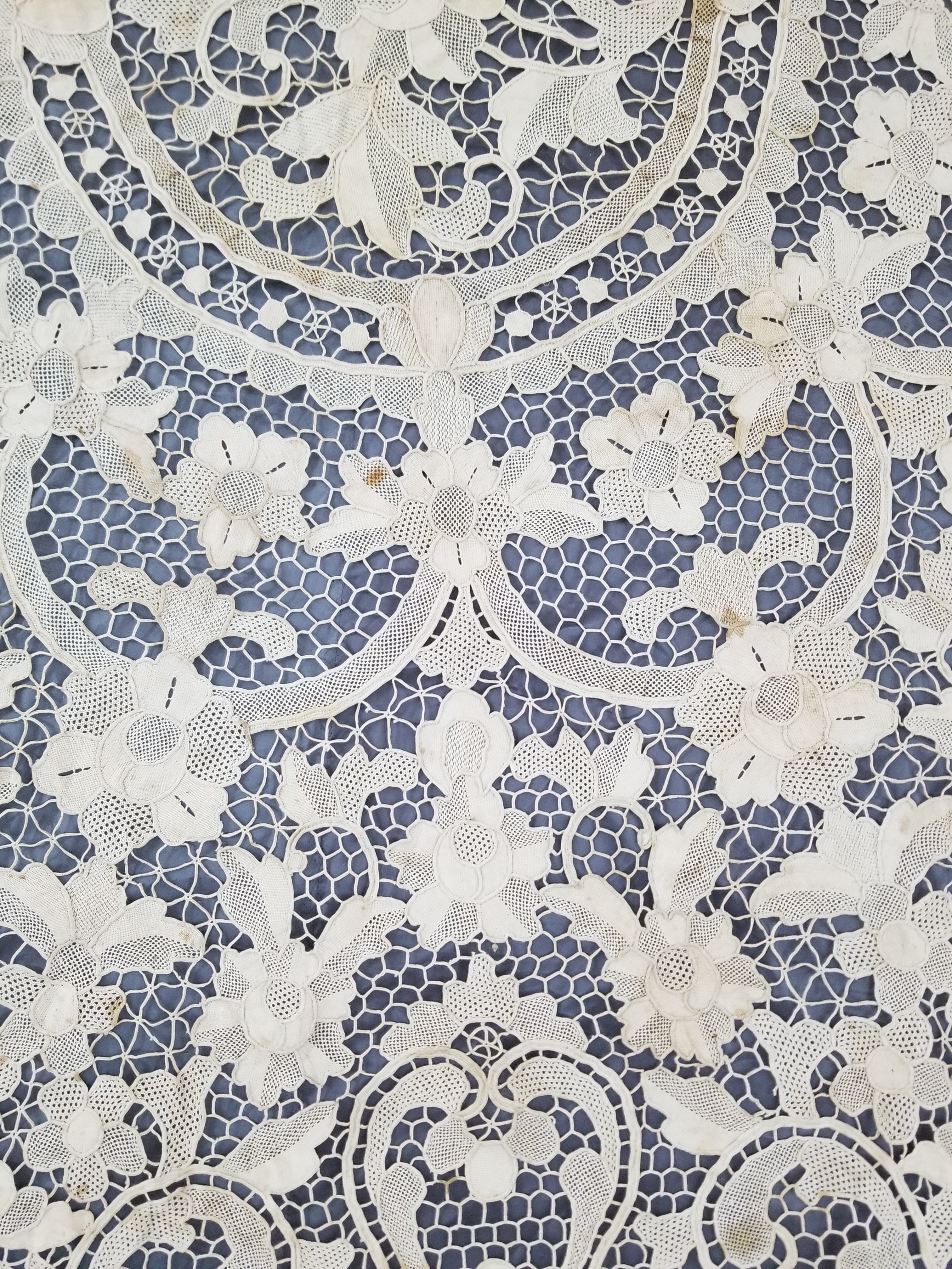 Vintage Italian Point De Venice Needle Lace Banquet Tablecloth 203x193cm