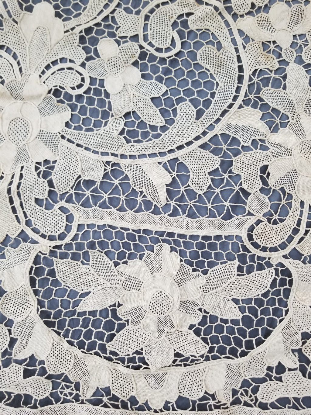 Vintage Italian Point De Venice Needle Lace Banquet Tablecloth 203x193cm