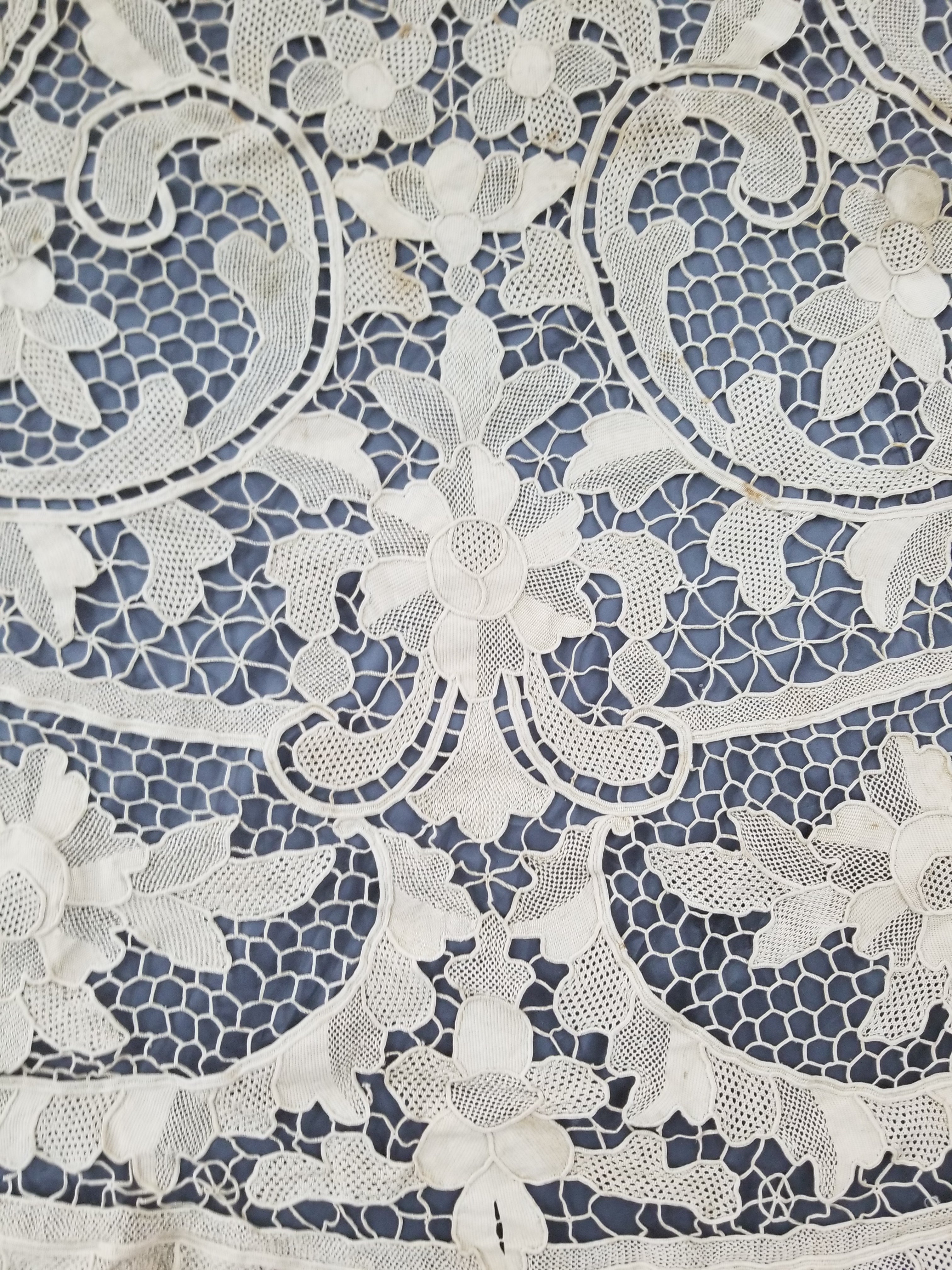 Vintage Italian Point De Venice Needle Lace Banquet Tablecloth 203x193cm