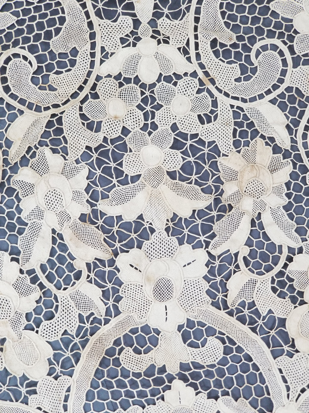 Vintage Italian Point De Venice Needle Lace Banquet Tablecloth 203x193cm